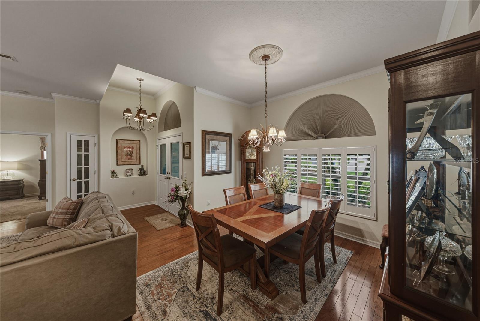 12215 WOODLANDS CIR — photo 23