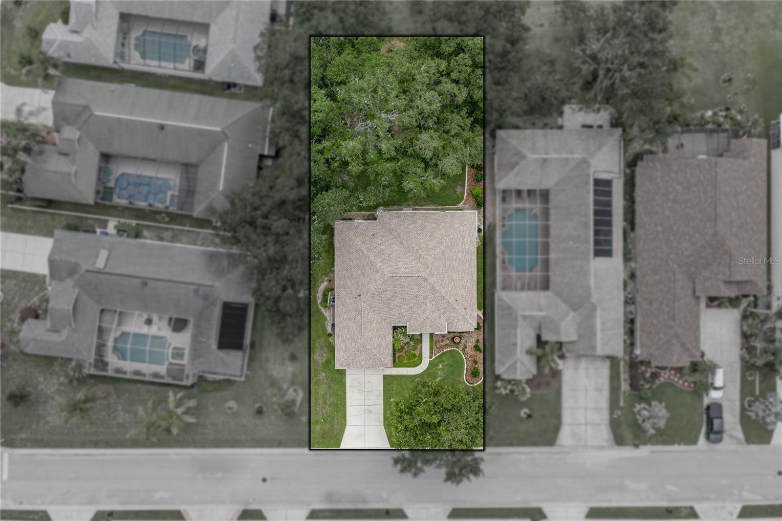 12215 WOODLANDS CIR — photo 4