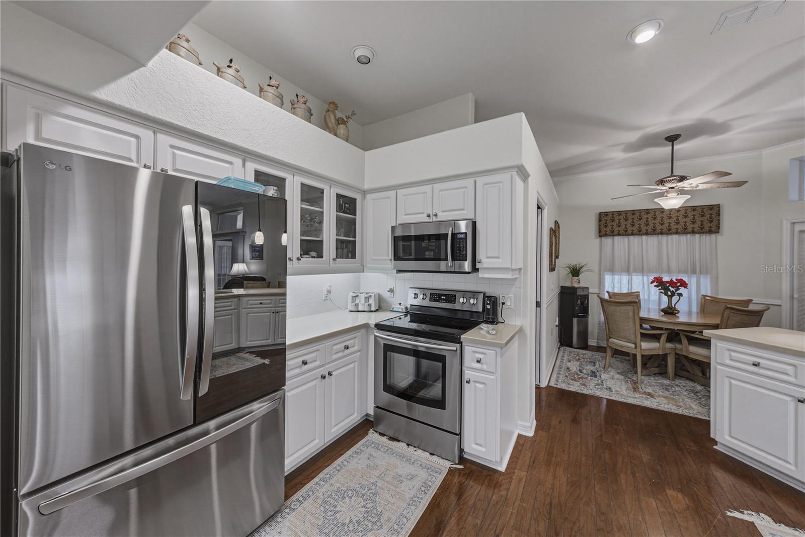 12215 WOODLANDS CIR — photo 18