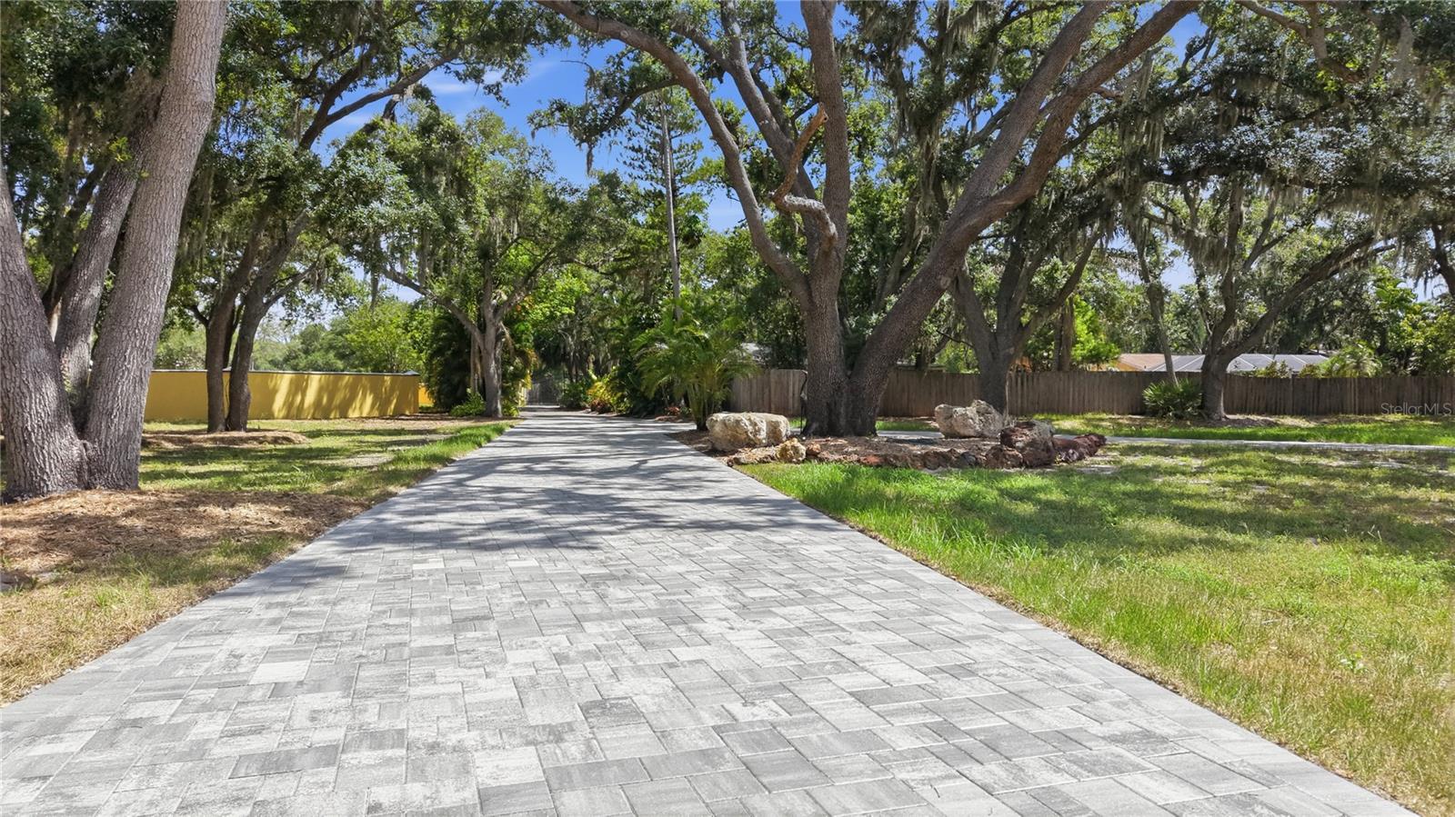 3348 ALAMO LN — photo 6