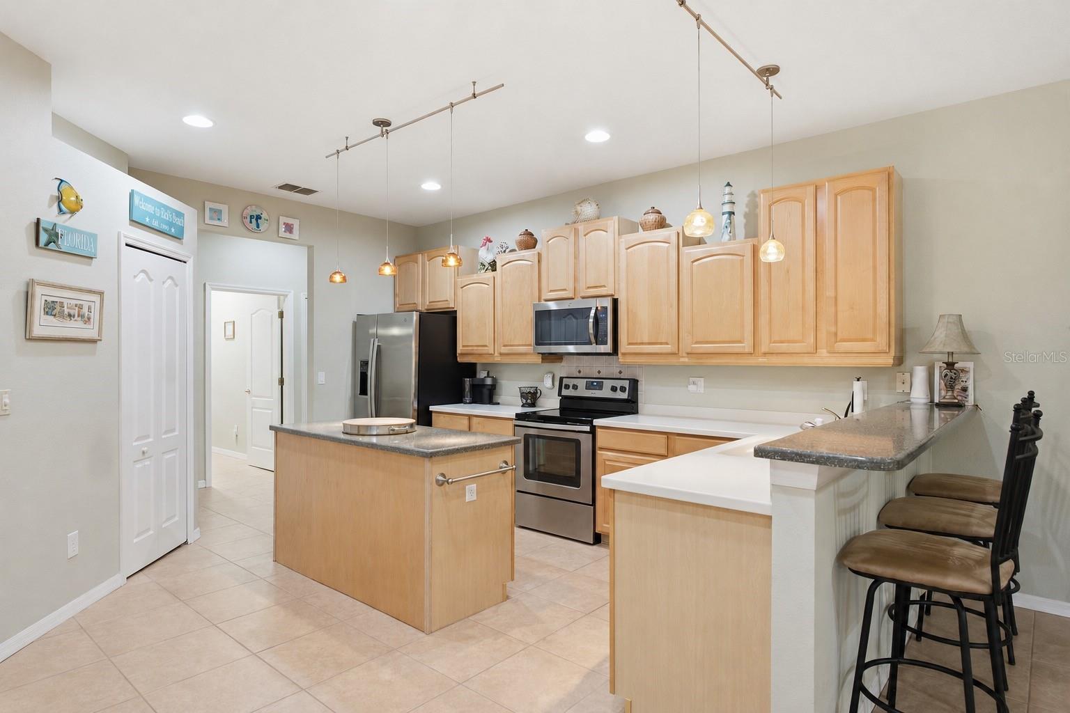 4882 W BREEZE CIR — photo 19