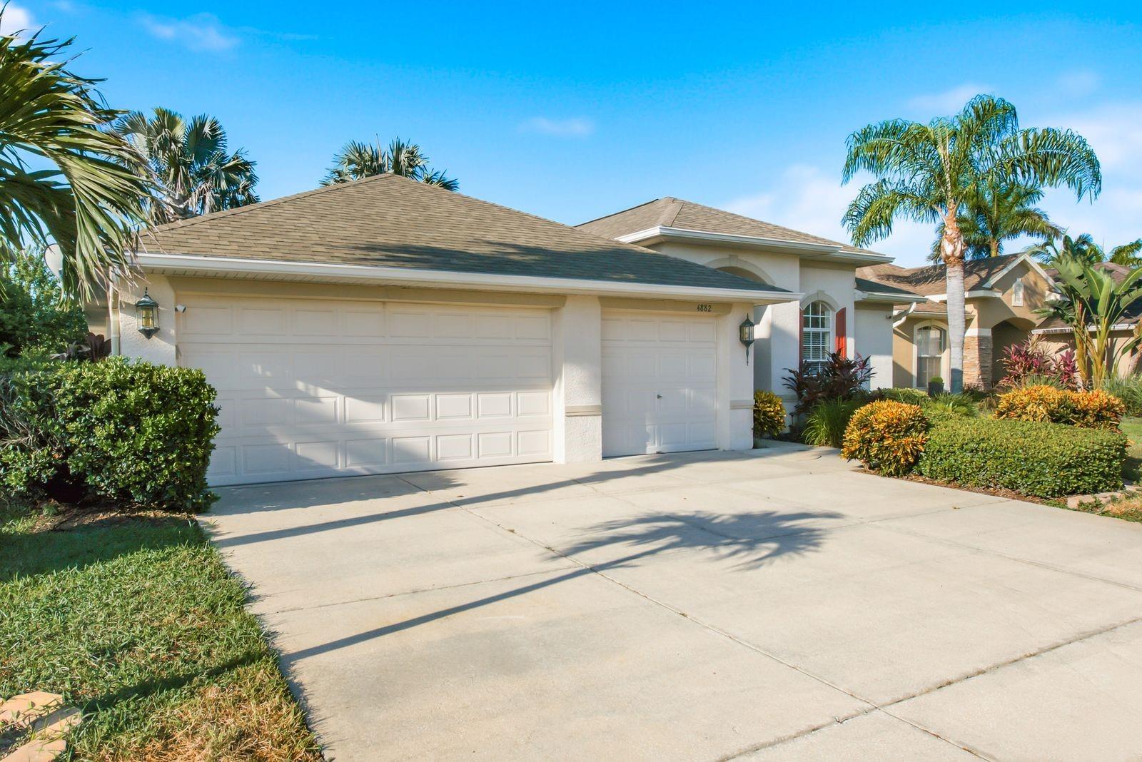 4882 W BREEZE CIR — photo 2