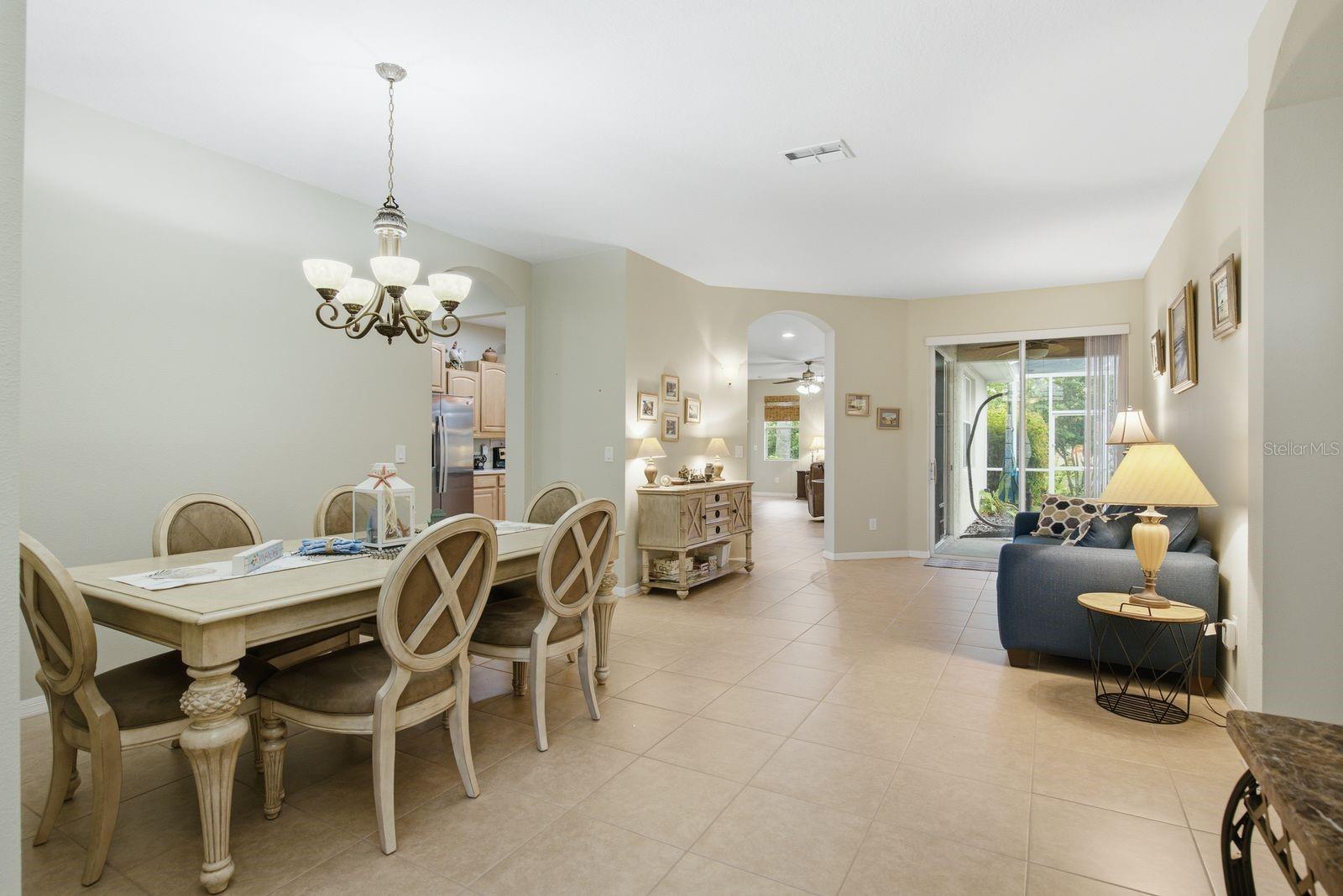 4882 W BREEZE CIR — photo 6