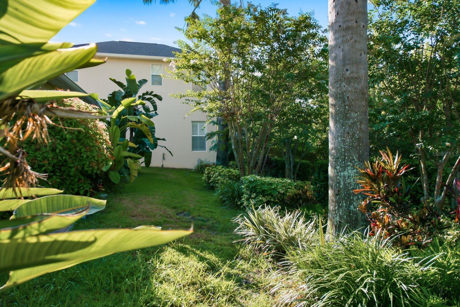 4882 W BREEZE CIR — photo 42