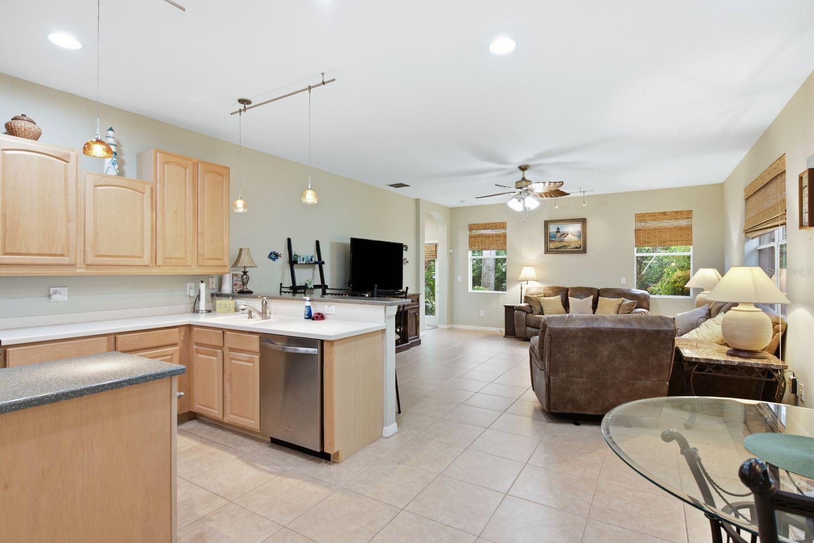 4882 W BREEZE CIR — photo 12