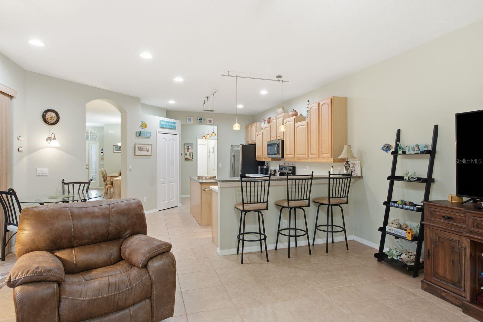 4882 W BREEZE CIR — photo 16