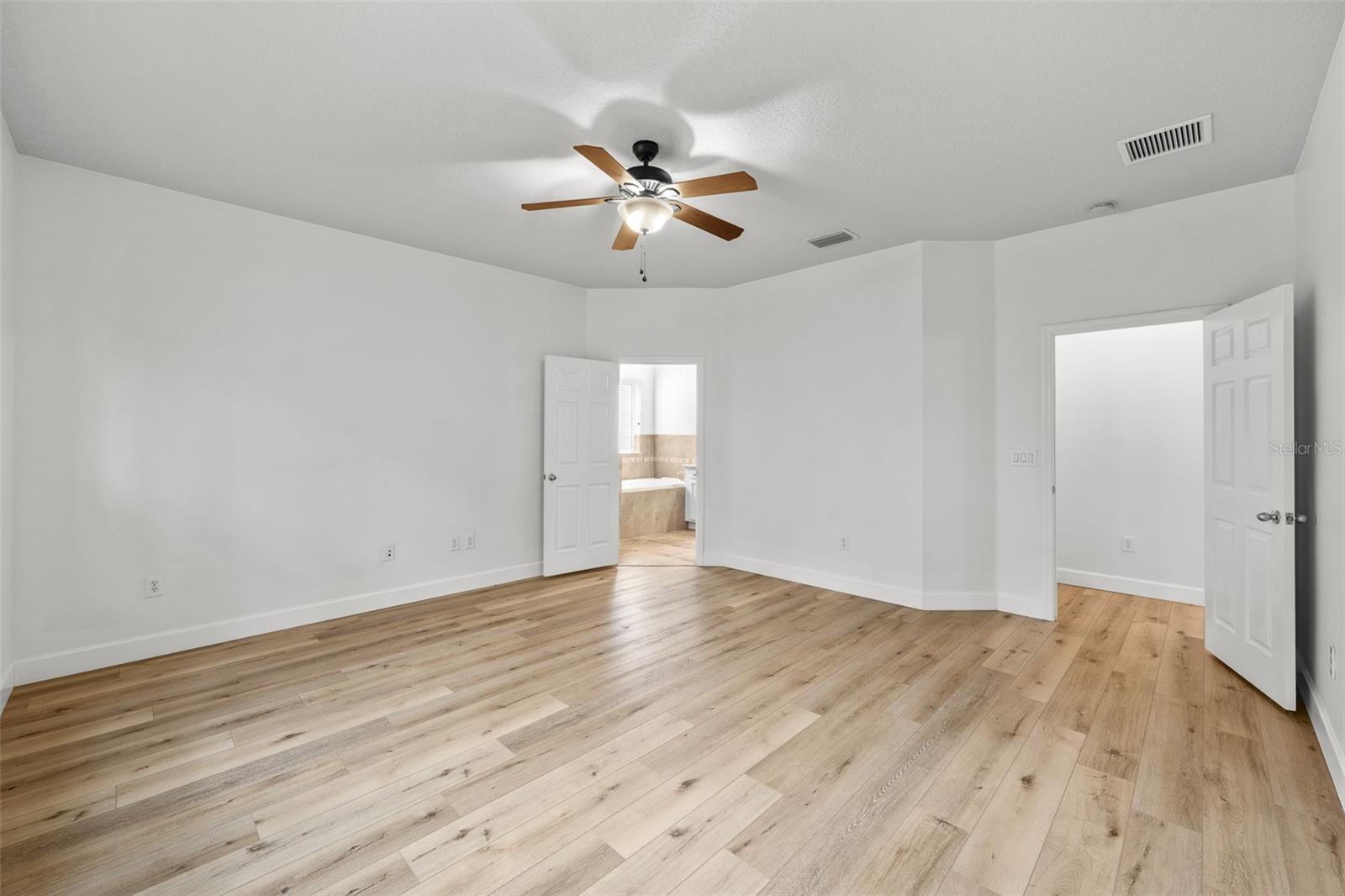 15814 STARLING WATER DR — photo 17