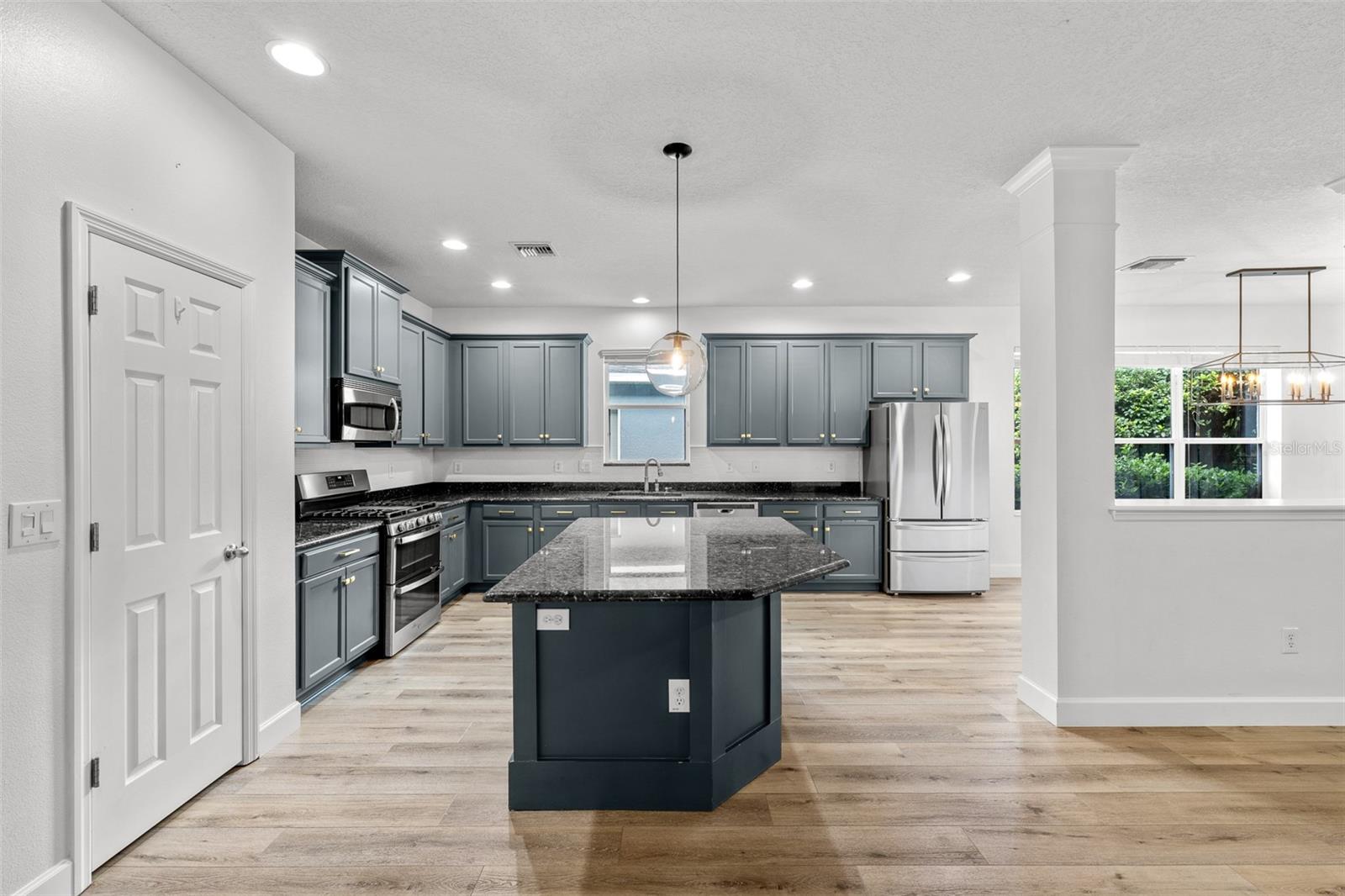 15814 STARLING WATER DR — photo 9
