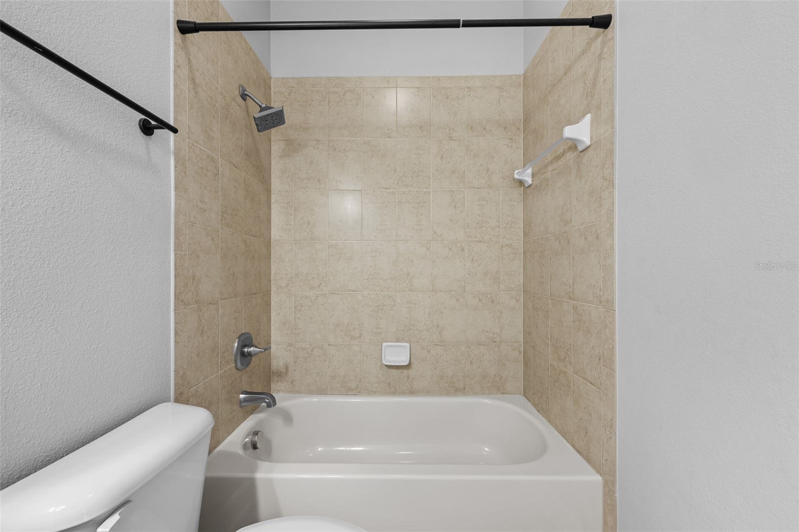 15814 STARLING WATER DR — photo 32