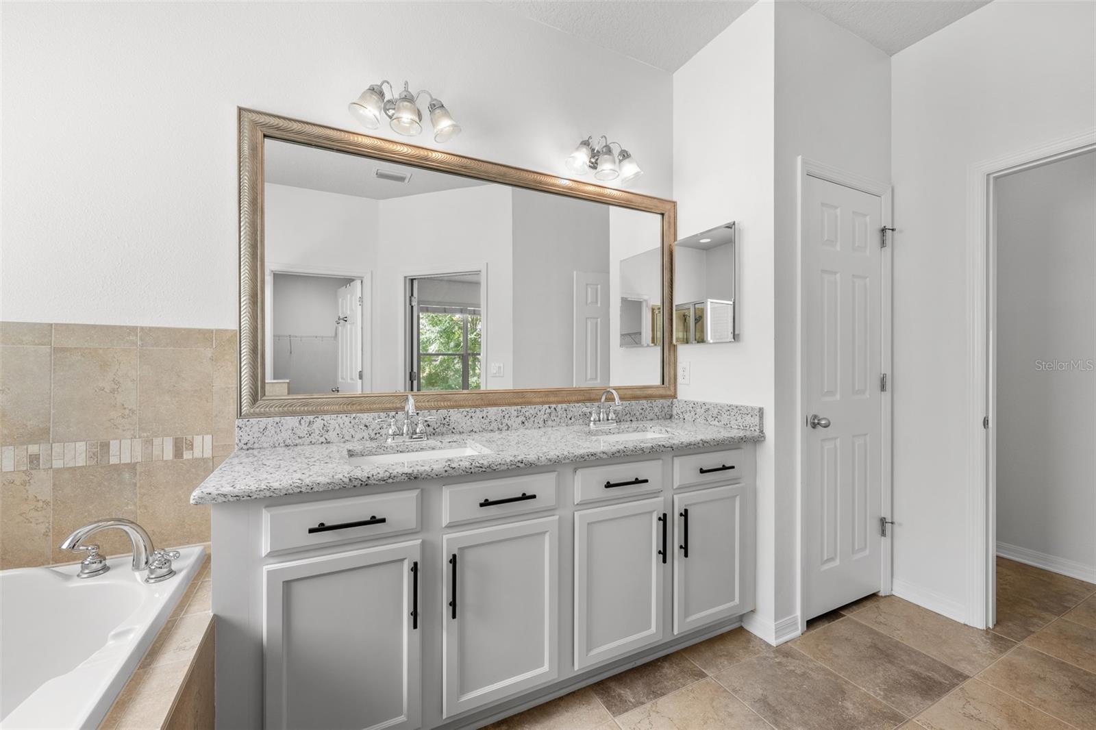 15814 STARLING WATER DR — photo 19
