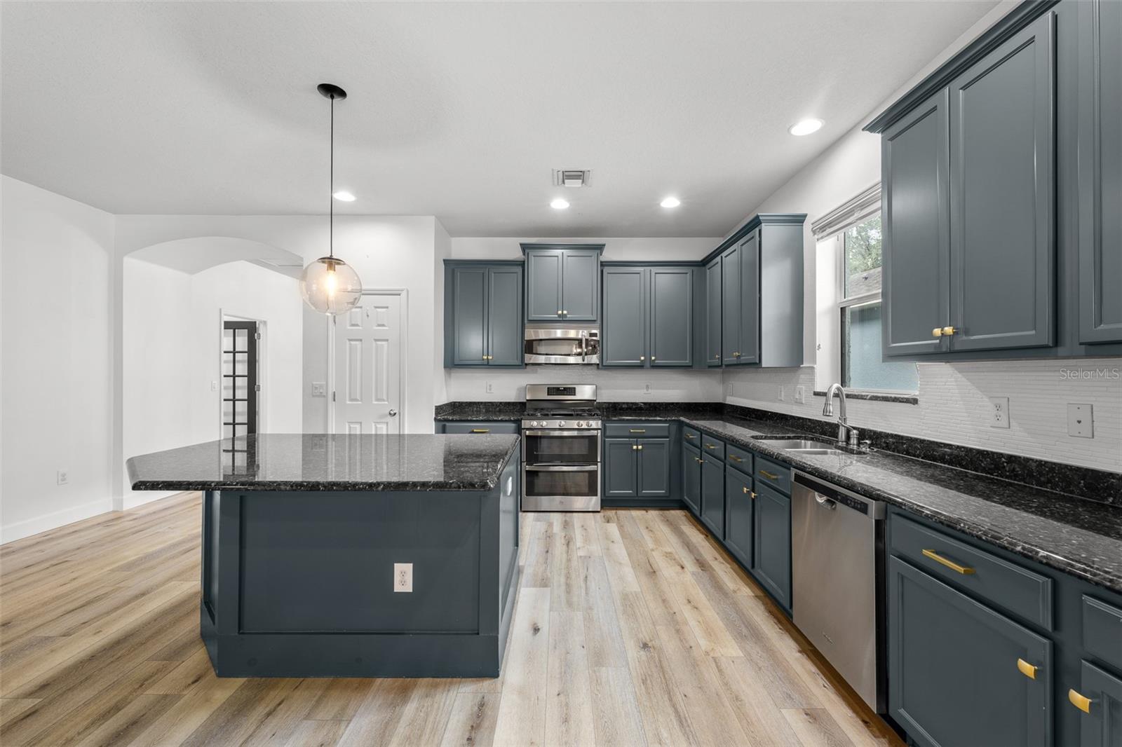 15814 STARLING WATER DR — photo 11