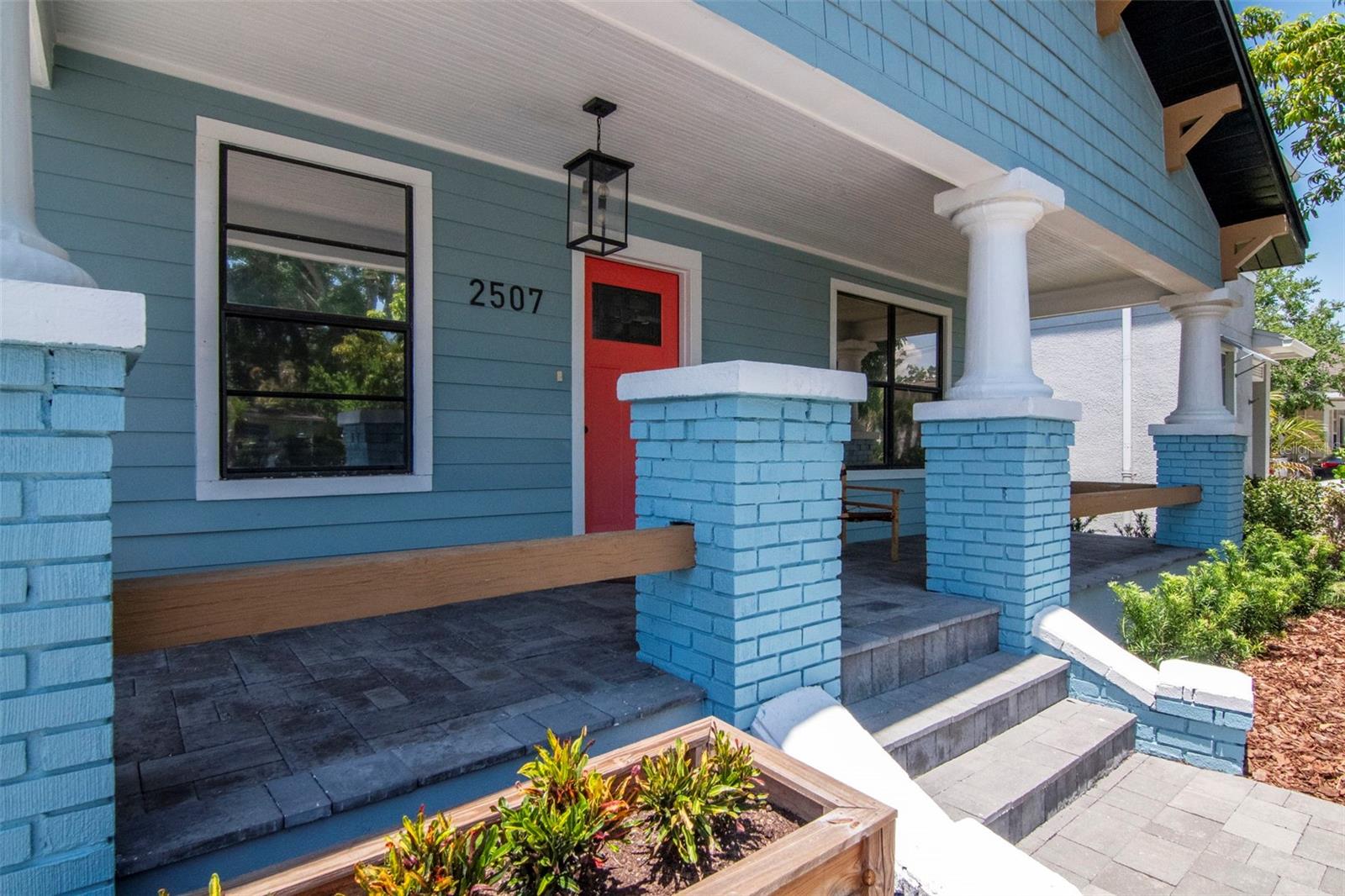 2507 W GRAY ST — photo 3