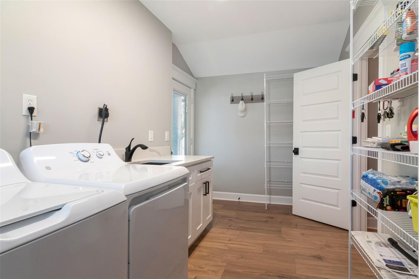 2507 W GRAY ST — photo 23