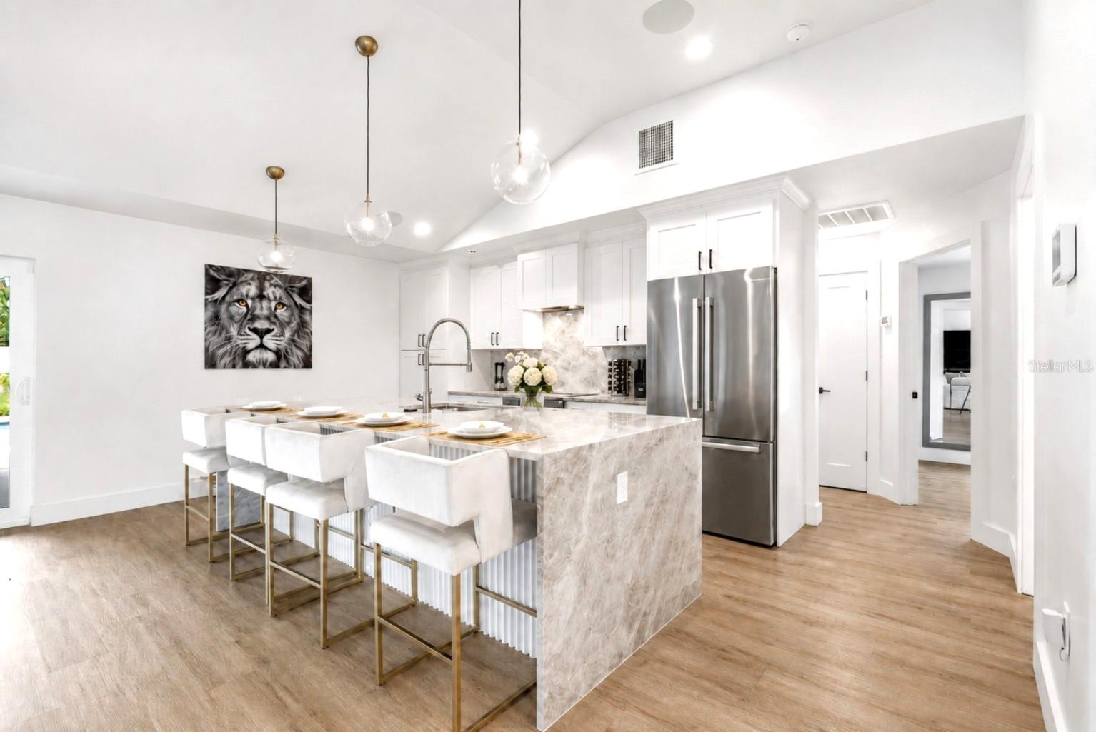 906 SAMY DR — photo 10