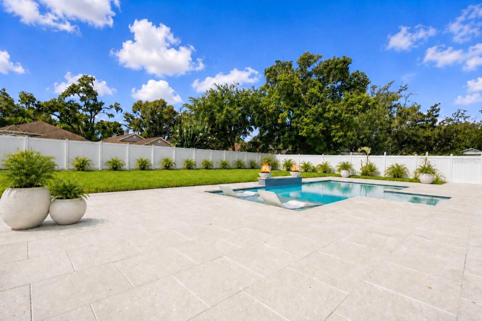 906 SAMY DR — photo 45