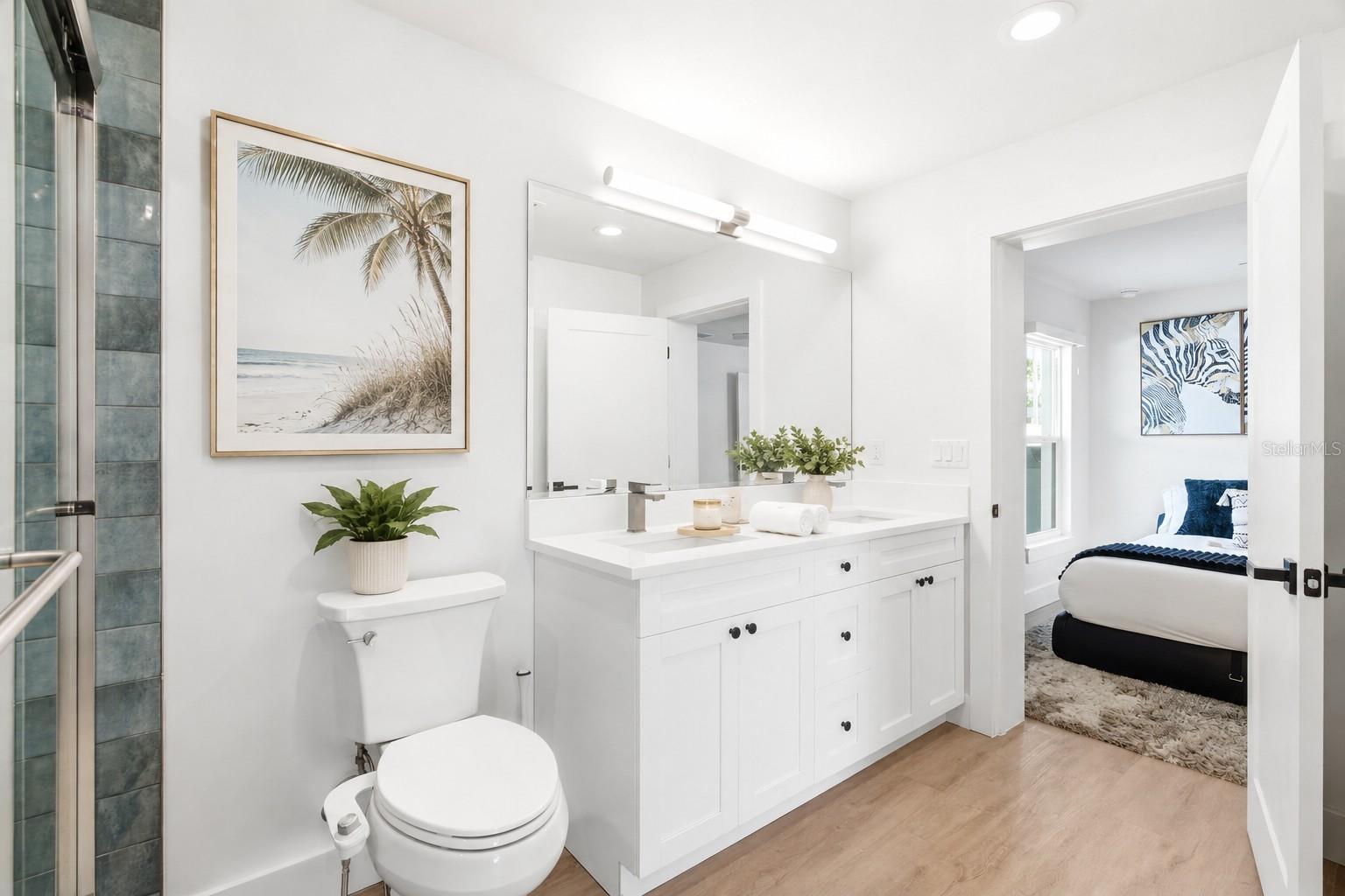 906 SAMY DR — photo 37