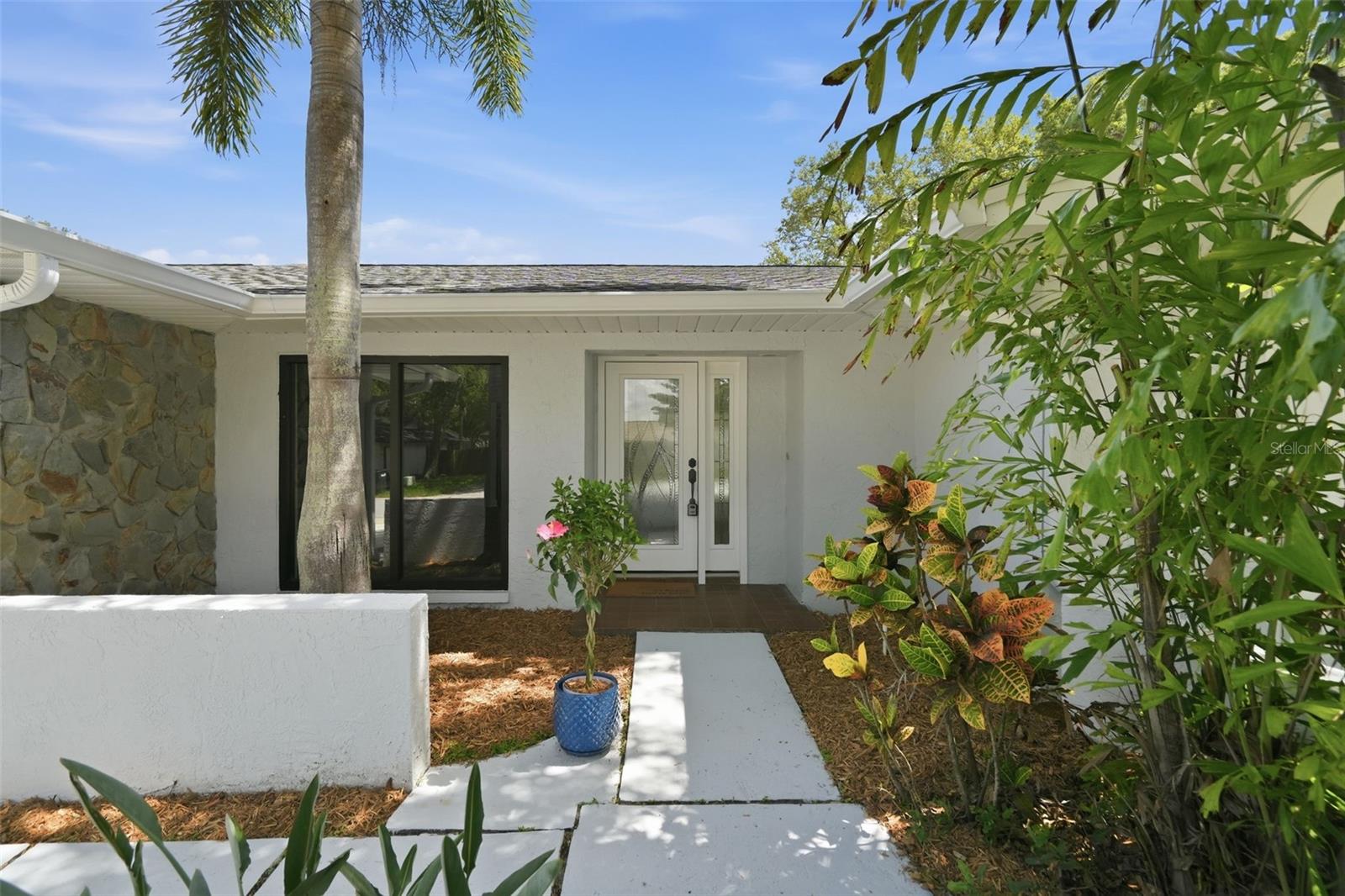 104 NESTLEBRANCH DR — photo 2