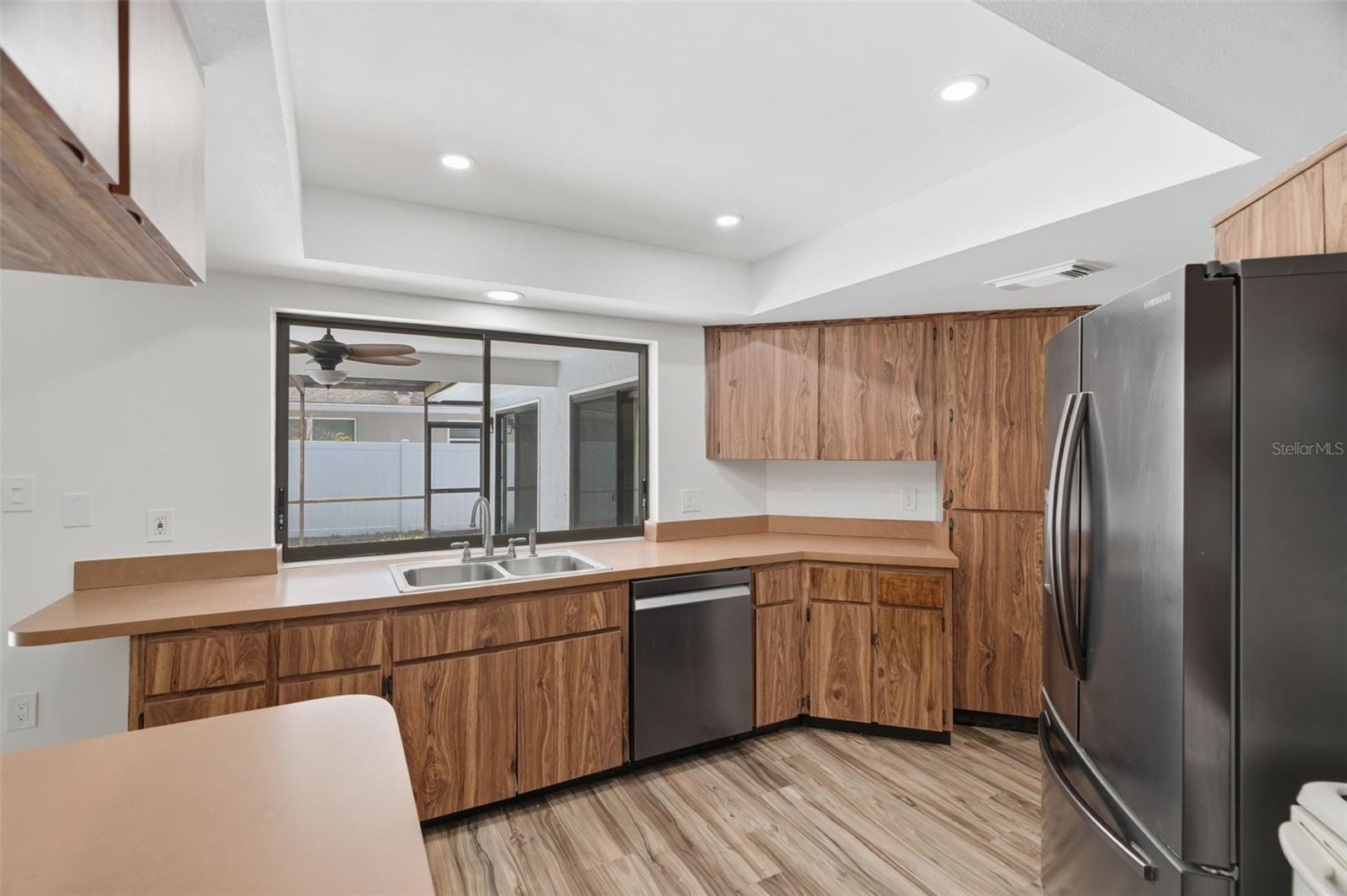 104 NESTLEBRANCH DR — photo 24