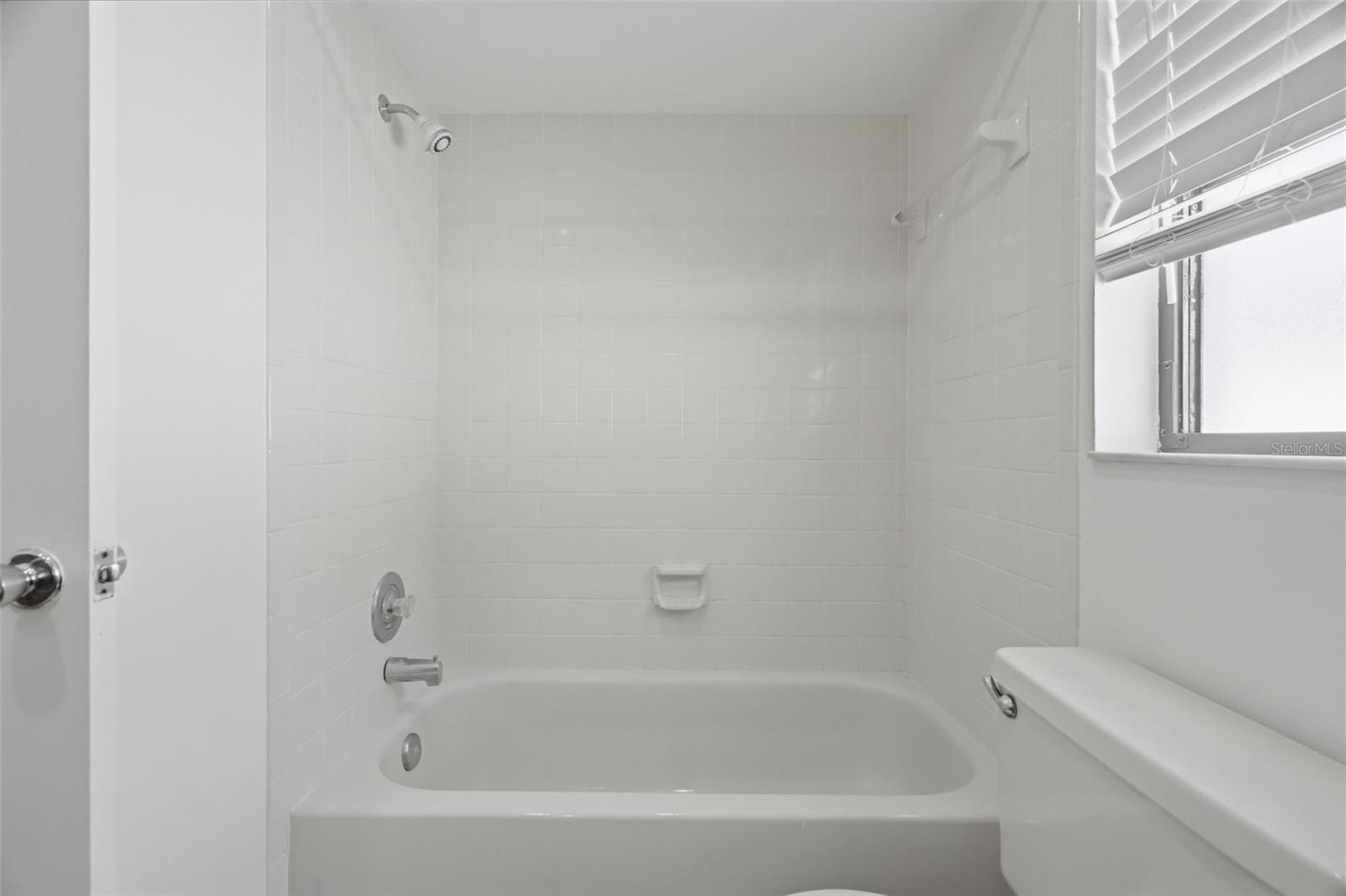 104 NESTLEBRANCH DR — photo 29