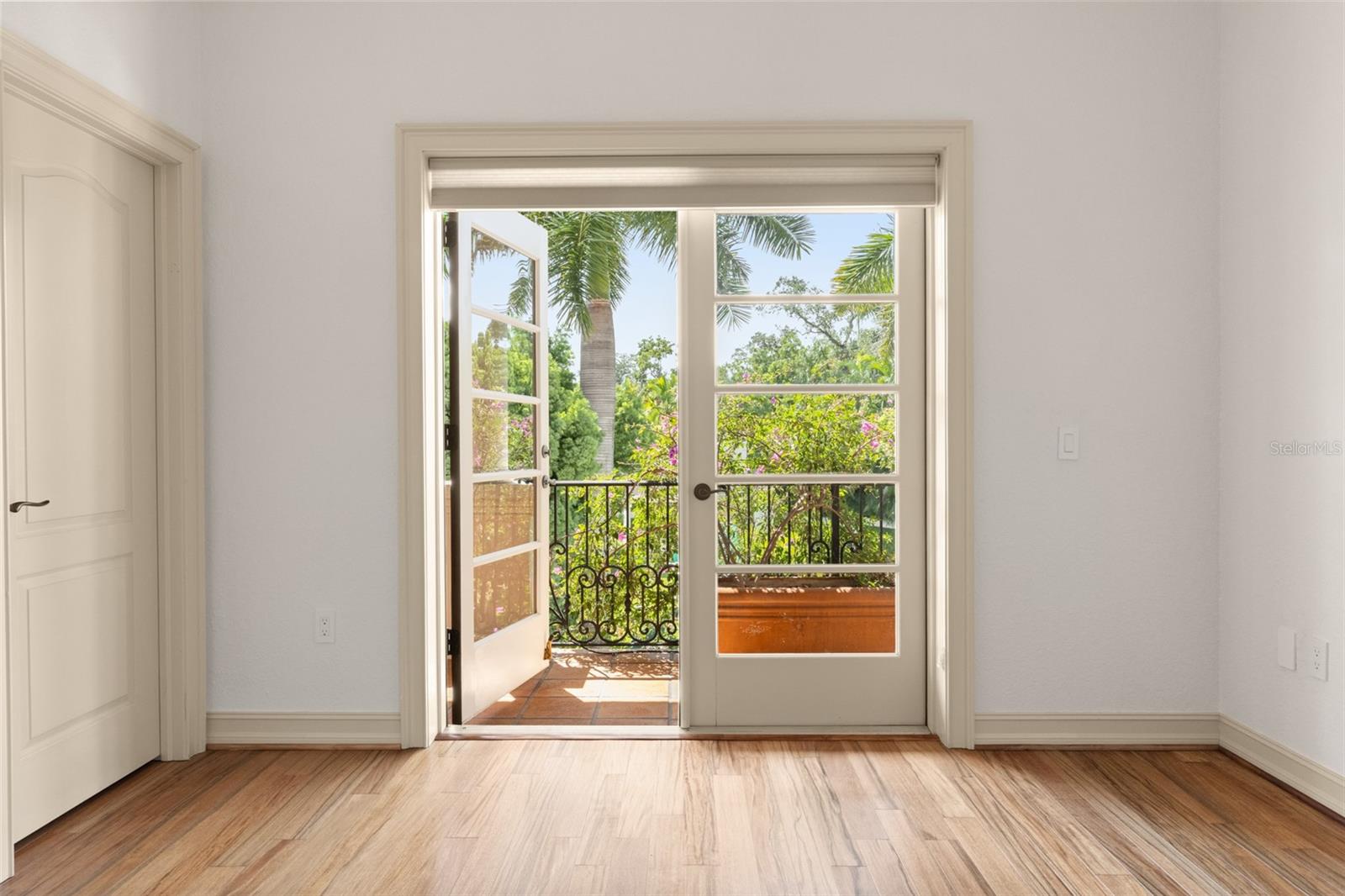 4803 W WOODMERE RD — photo 38
