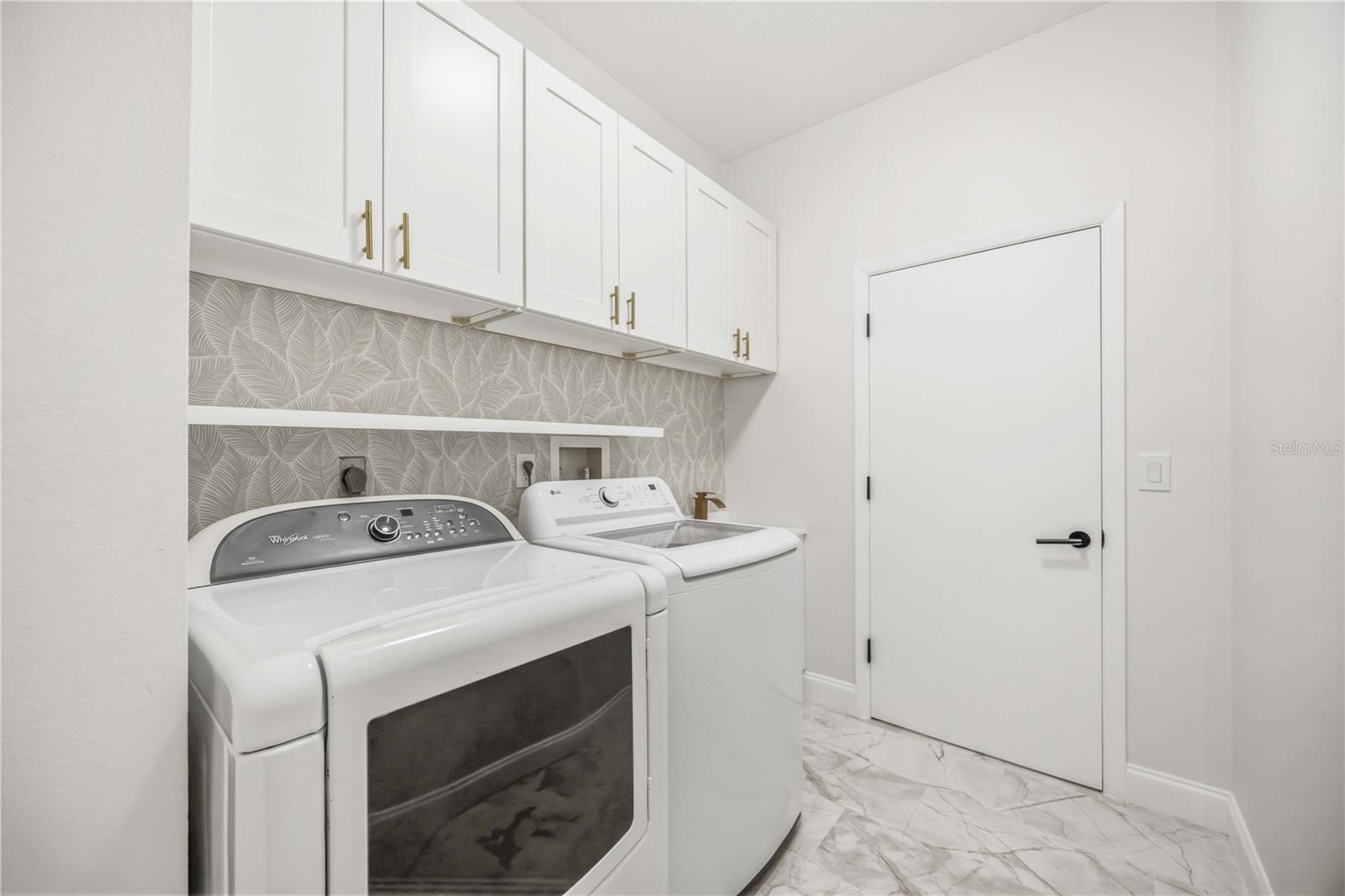 4320 MARCOTT CIR — photo 32