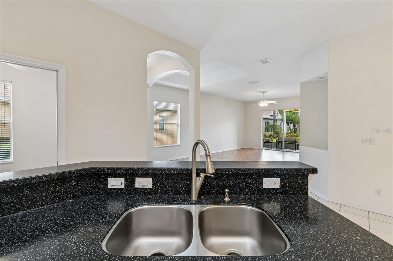 12200 PUTTER GREEN CT — photo 12