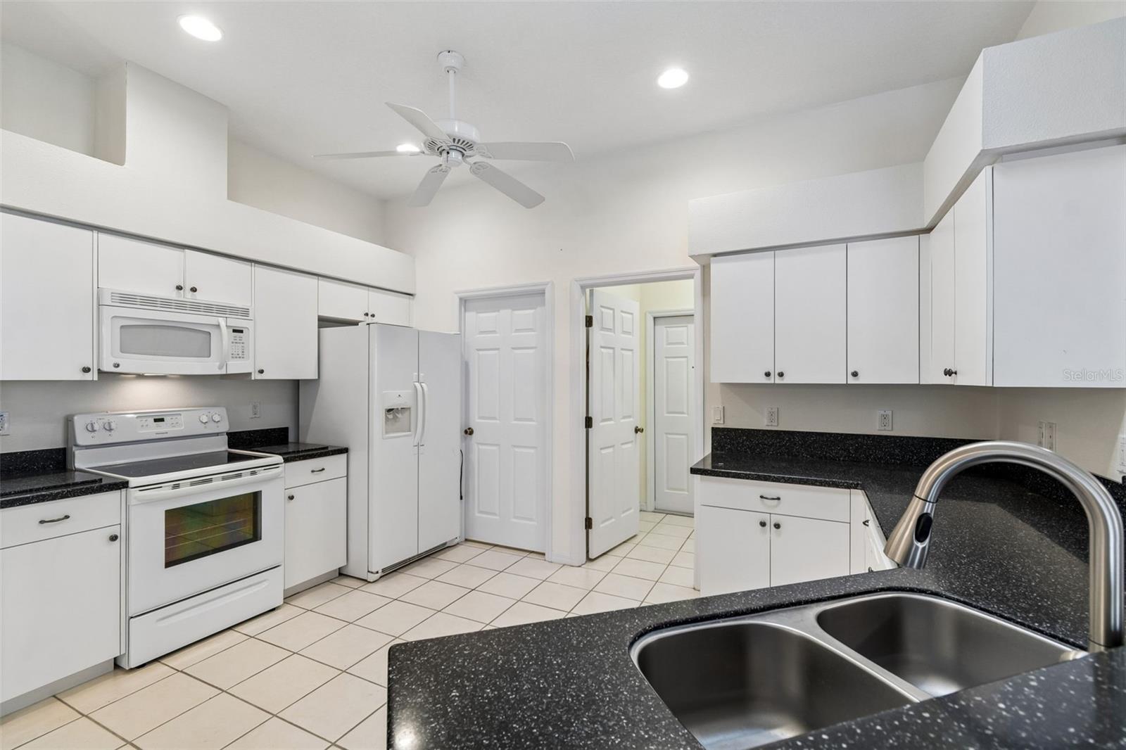 12200 PUTTER GREEN CT — photo 11