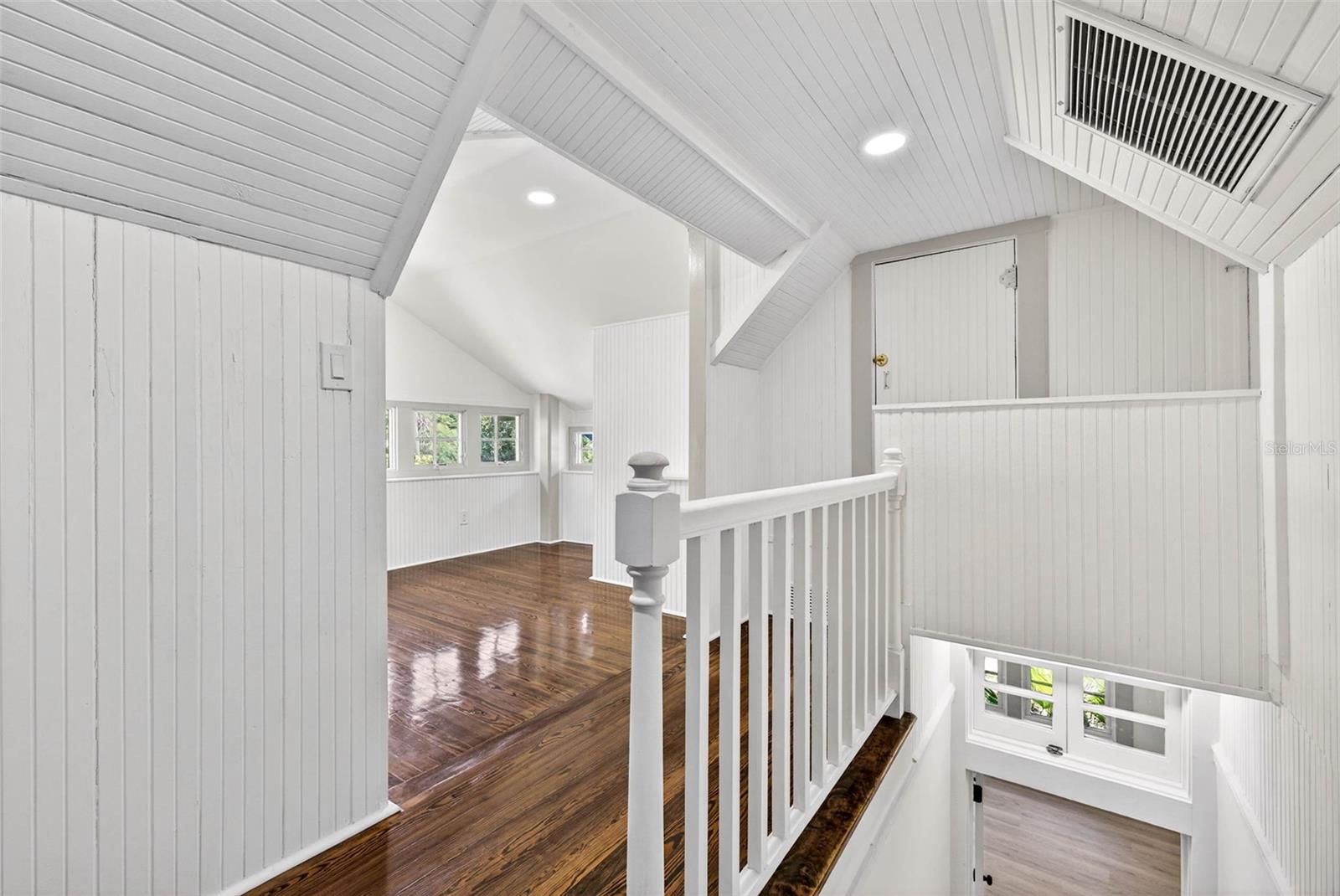 1330 CHERRY ST NE — photo 31
