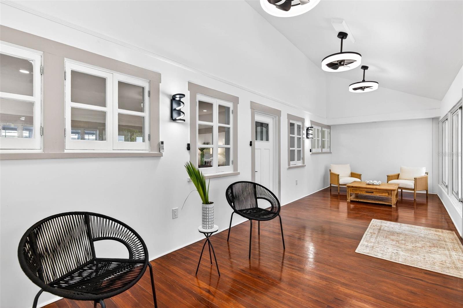 1330 CHERRY ST NE — photo 4