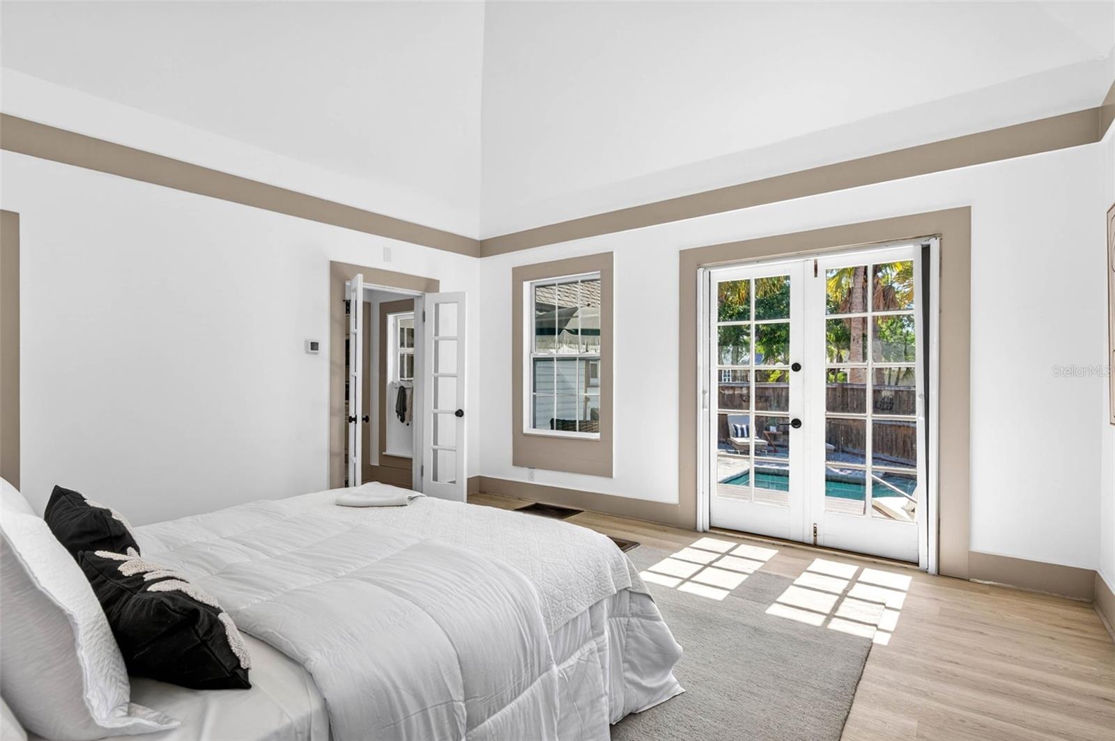 1330 CHERRY ST NE — photo 26