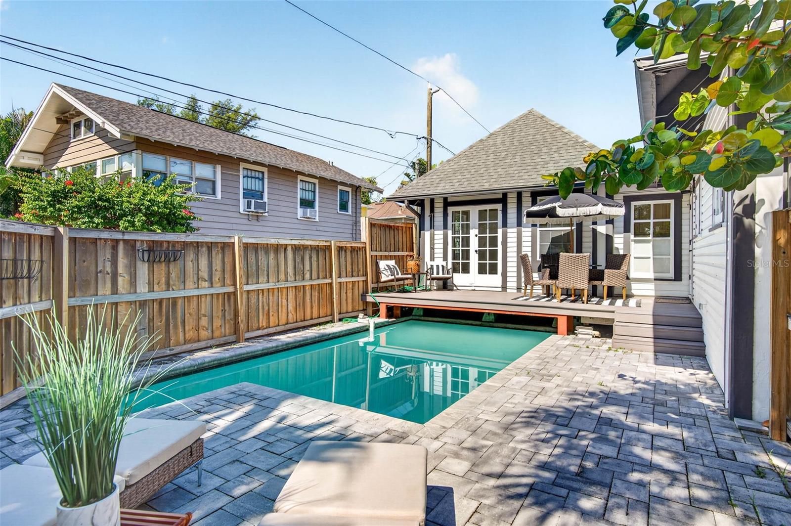 1330 CHERRY ST NE — photo 42