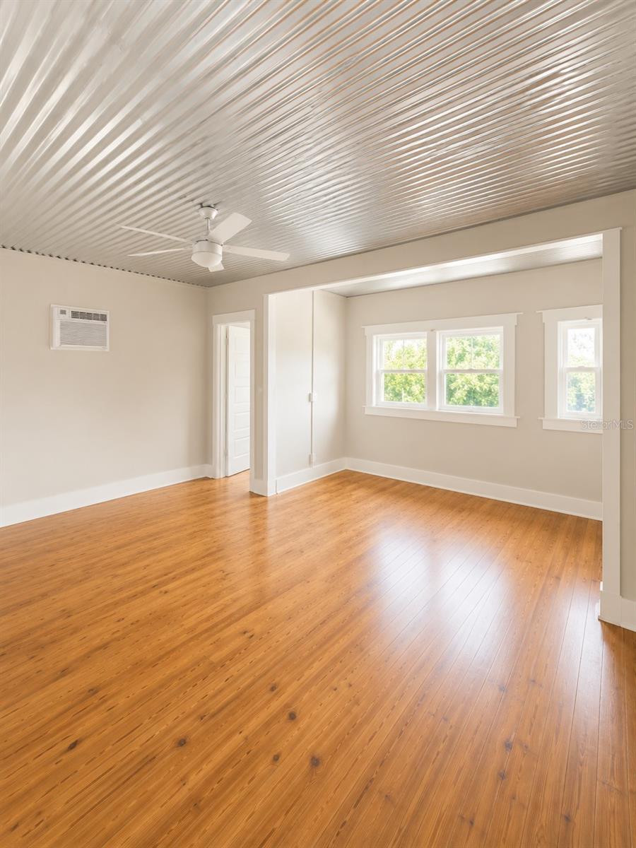 2316 N HIGHLAND AVE — photo 2