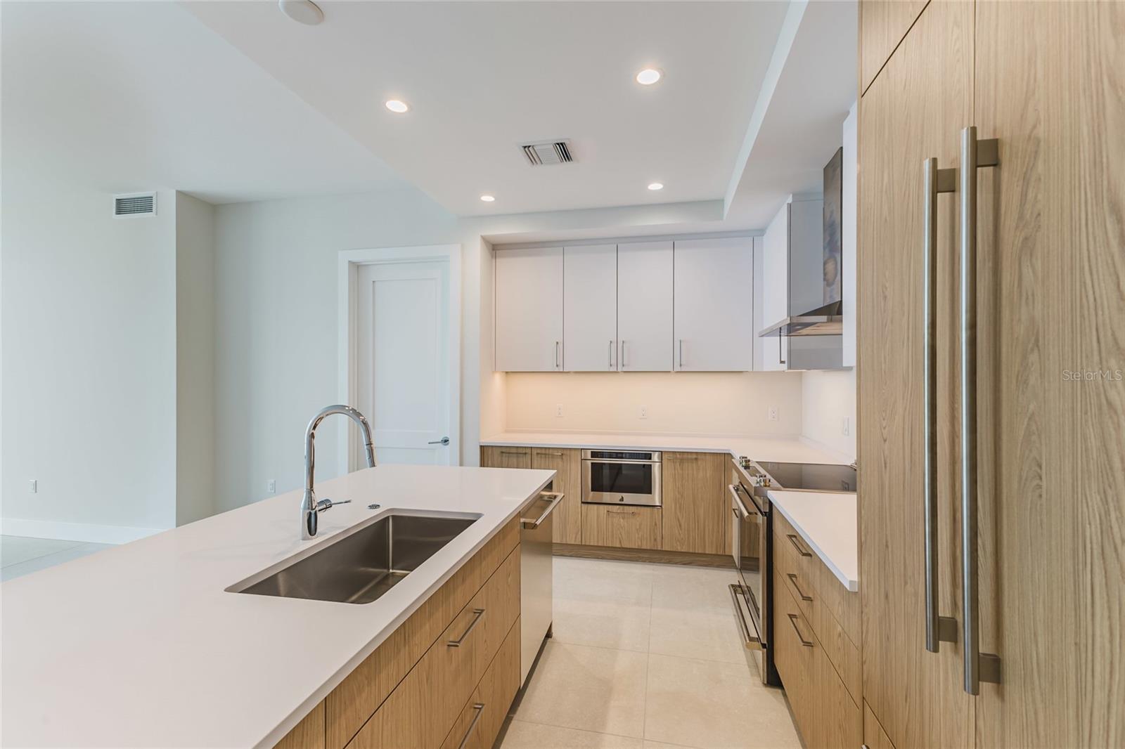 275 1ST AVE S #3908 — photo 9