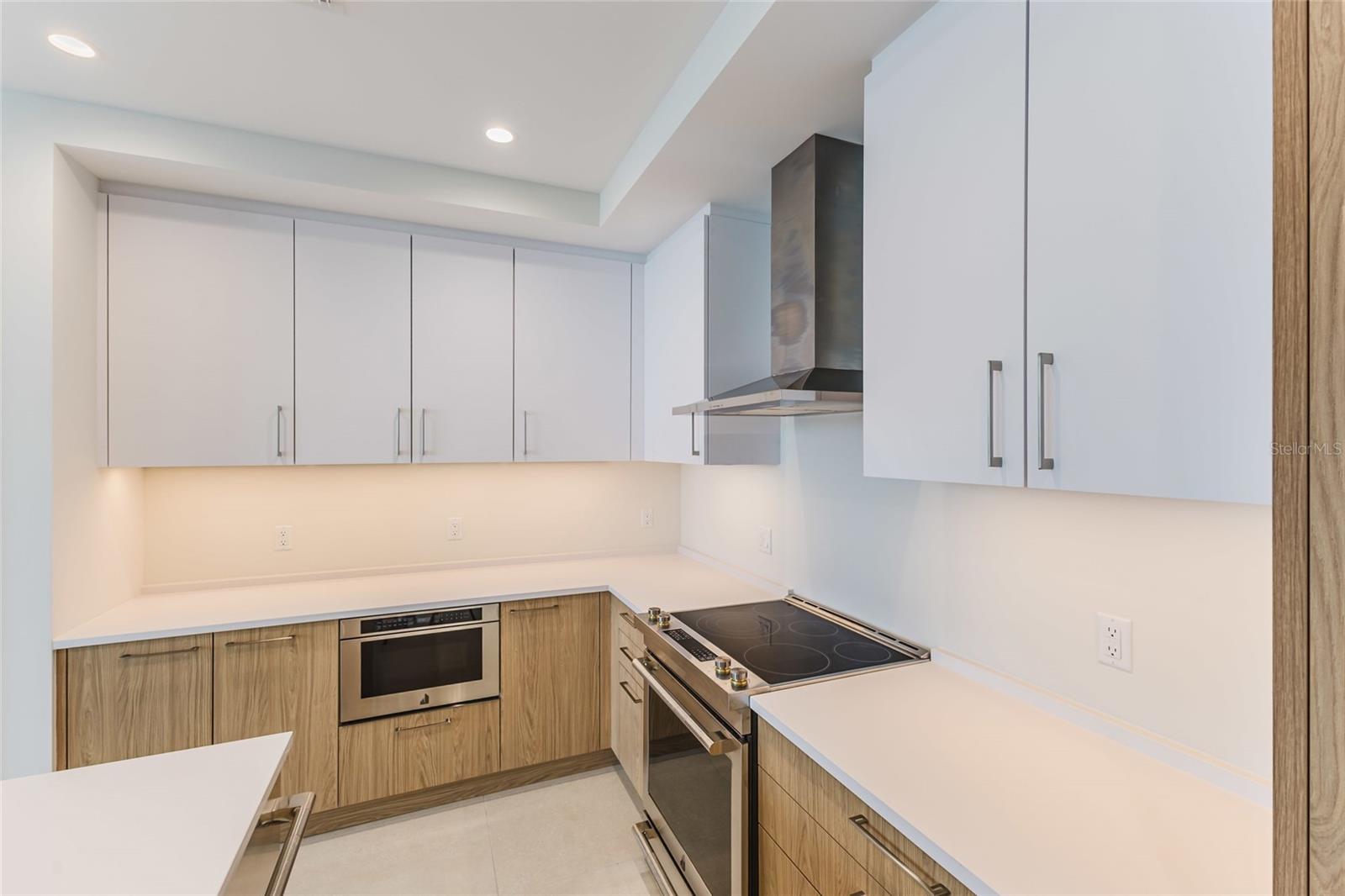 275 1ST AVE S #3908 — photo 3