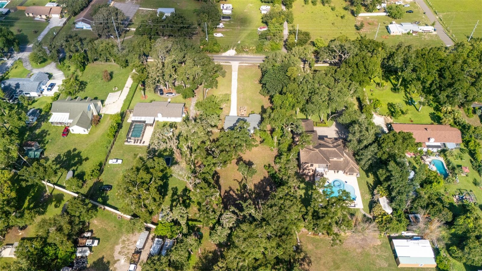 8214 VALRIE LN — photo 16