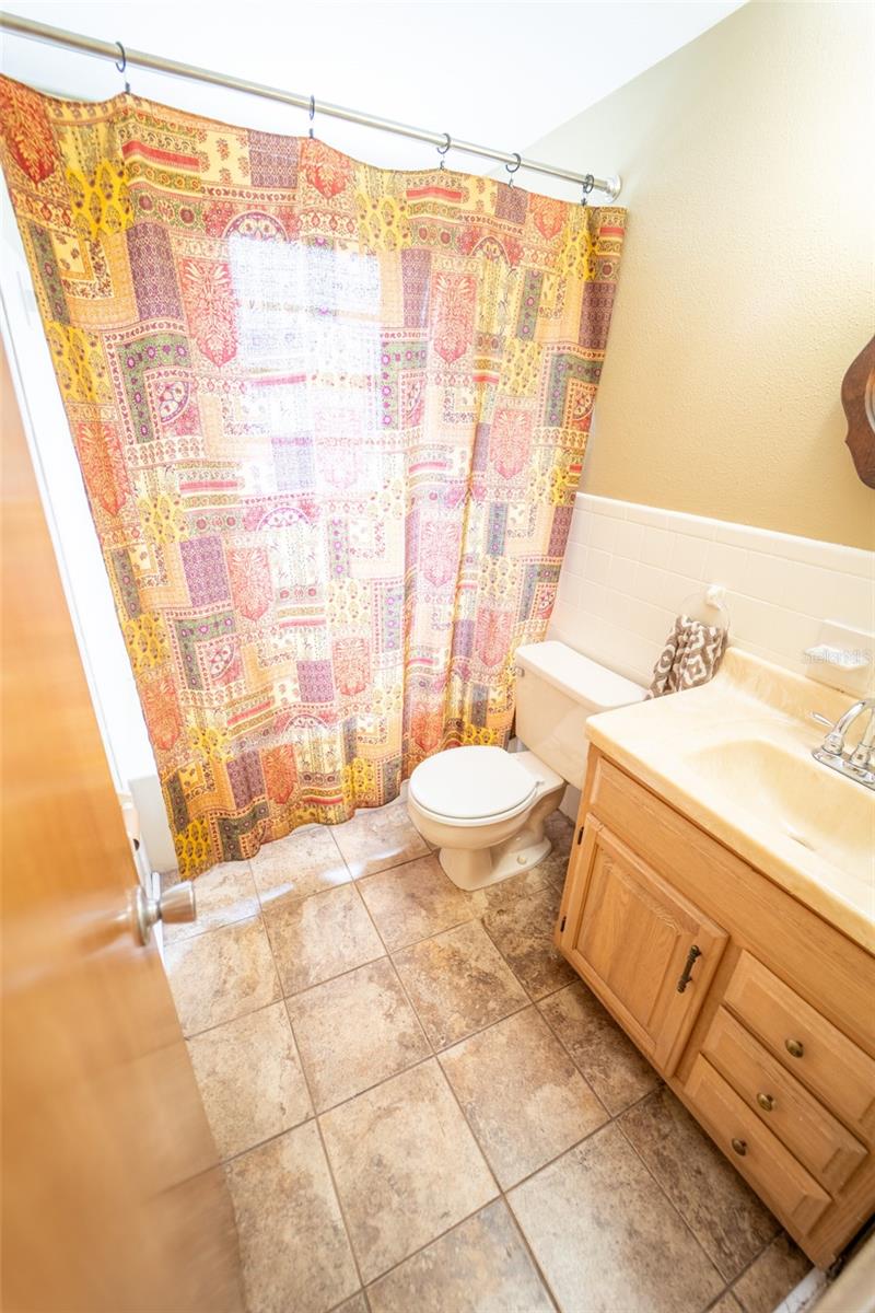 8214 VALRIE LN — photo 35