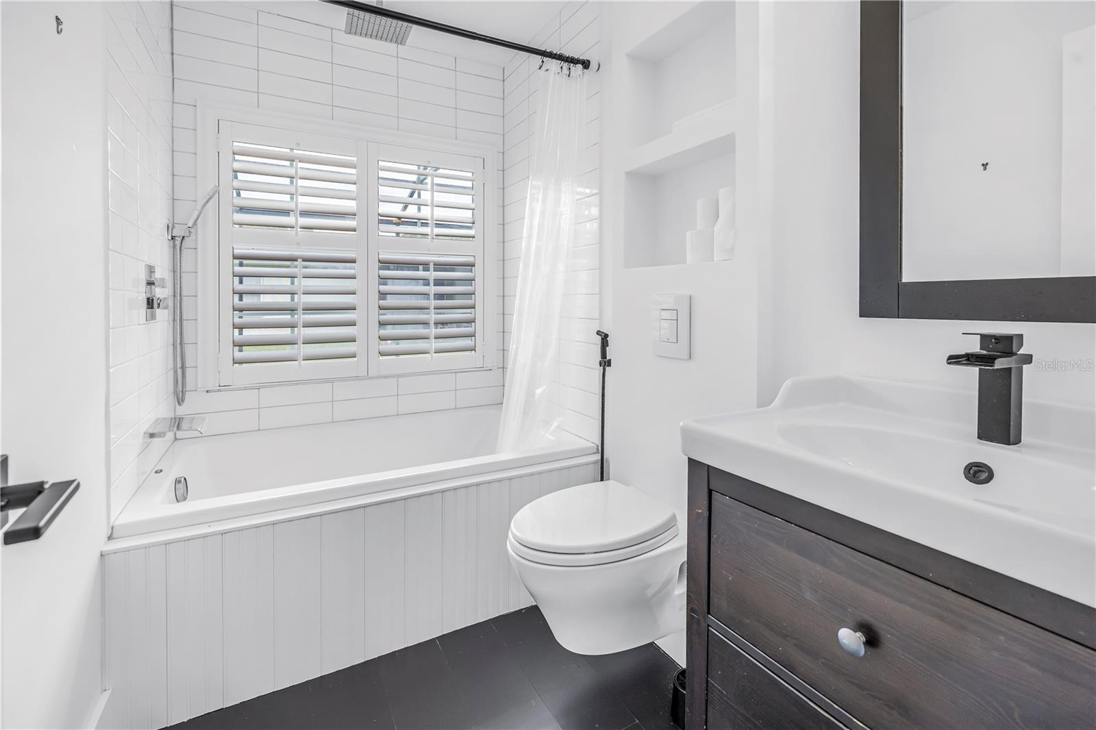 3216 PINE HAVEN DR — photo 24