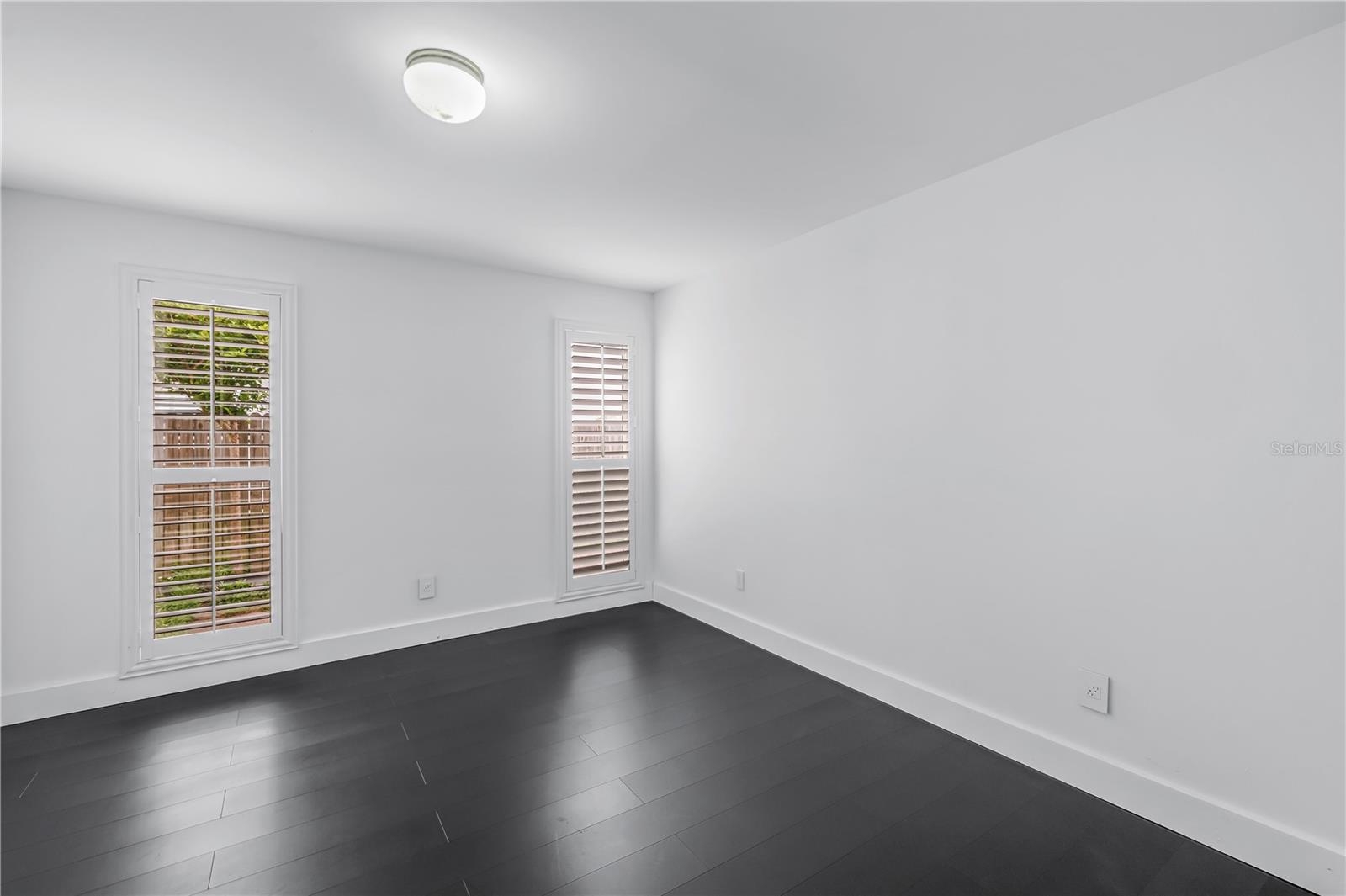 3216 PINE HAVEN DR — photo 29