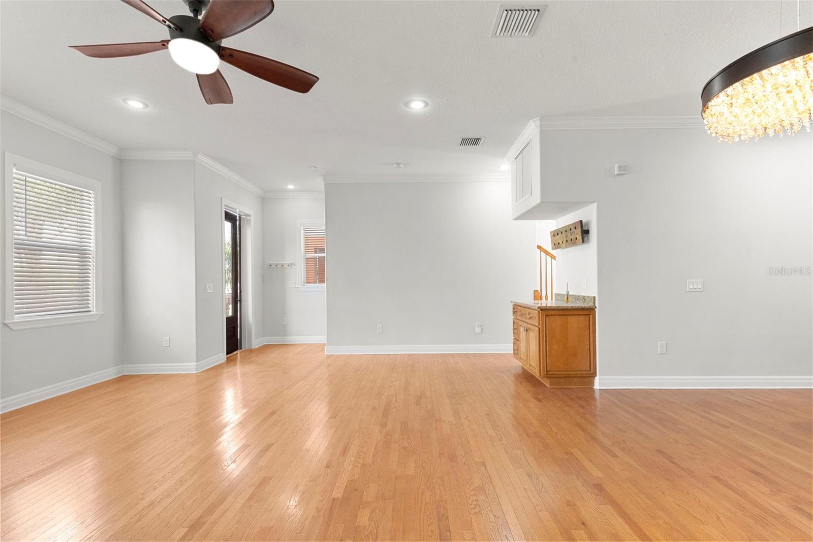 905 VILLA VENICIA WAY — photo 16