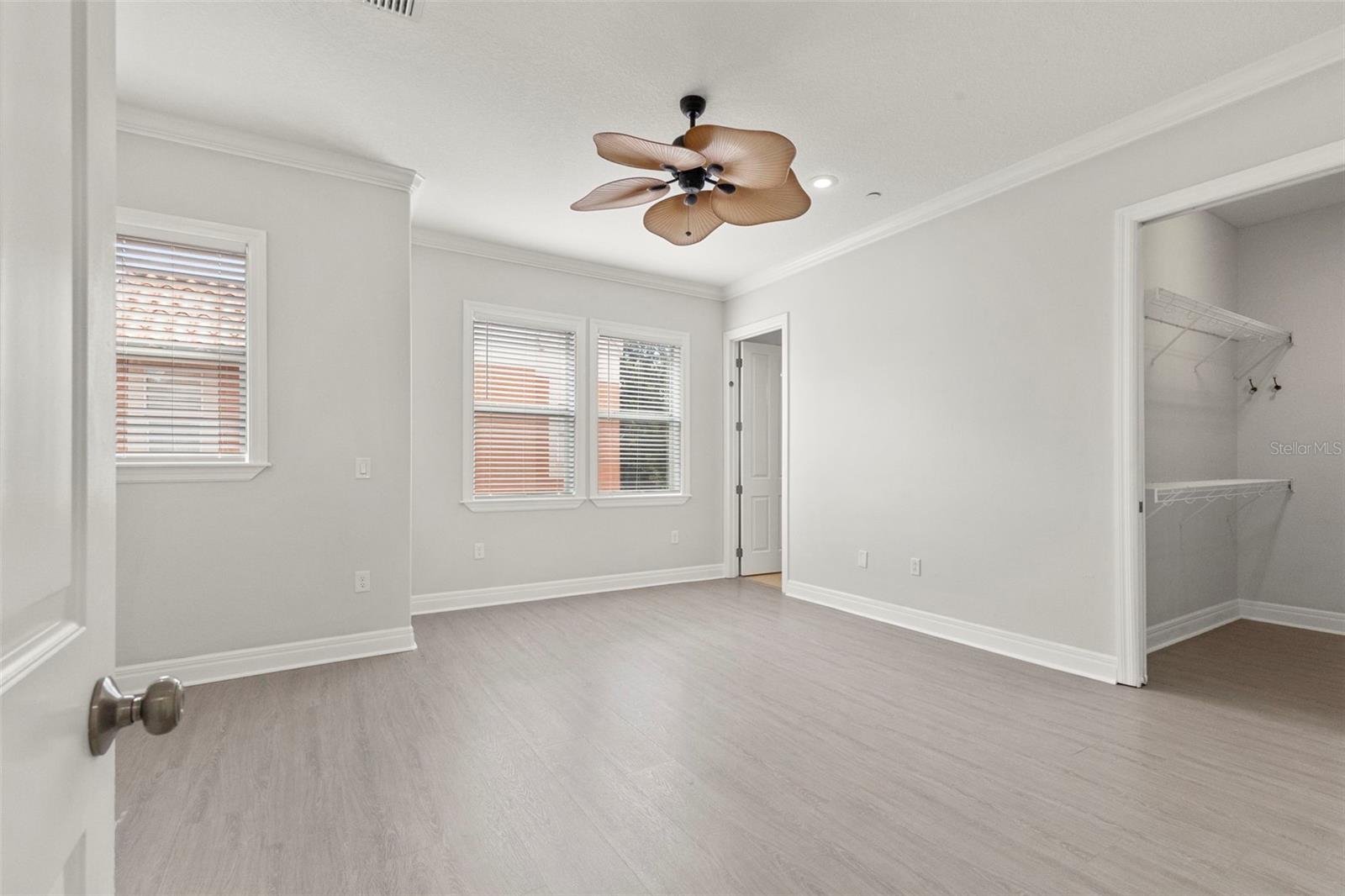 905 VILLA VENICIA WAY — photo 23