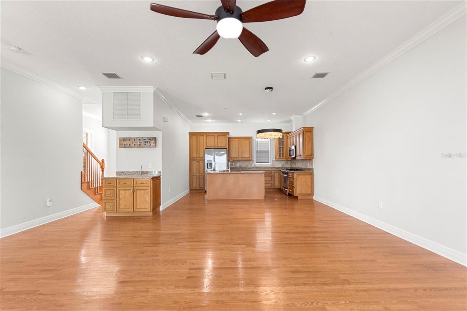 905 VILLA VENICIA WAY — photo 17