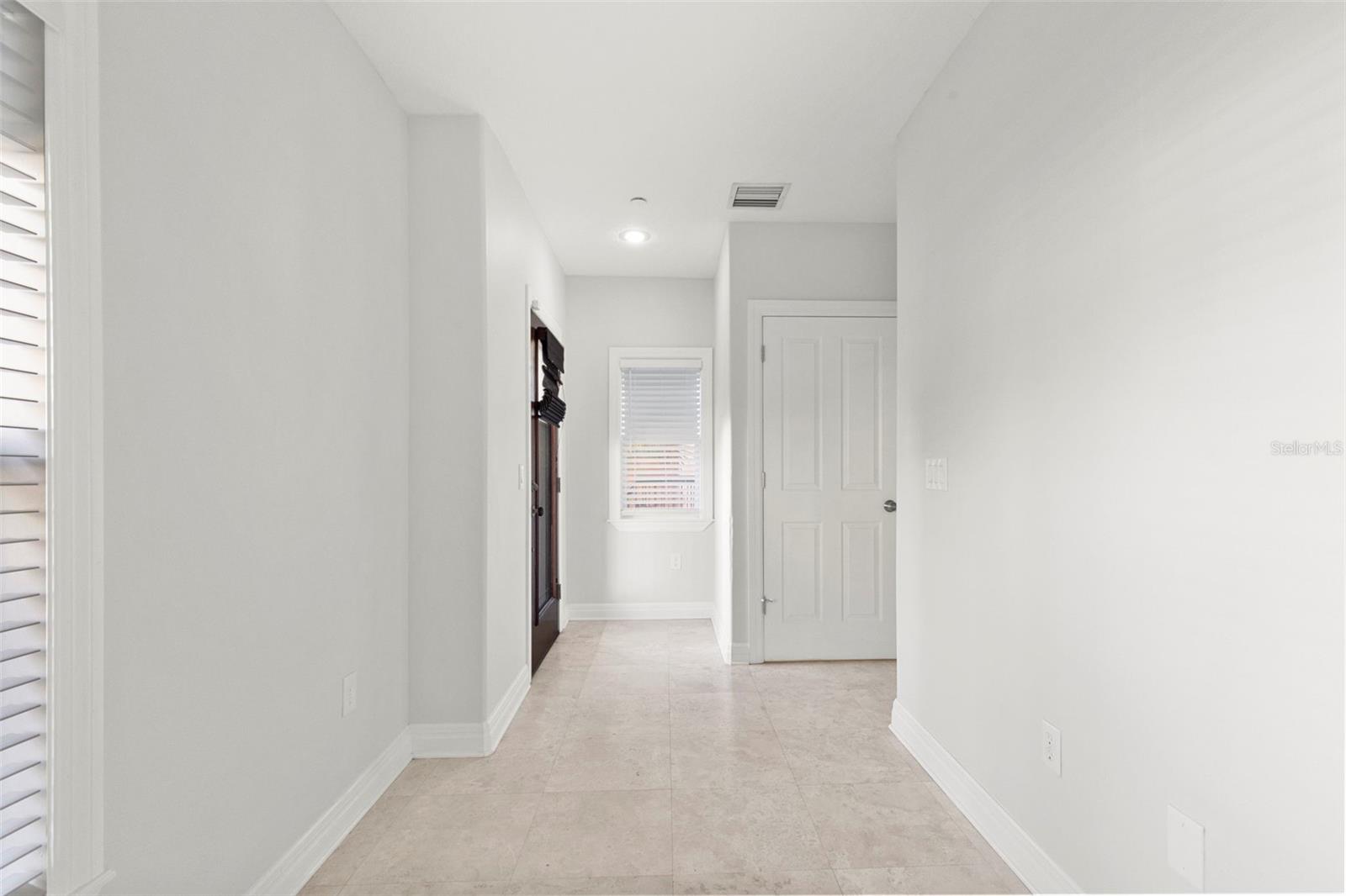 905 VILLA VENICIA WAY — photo 40