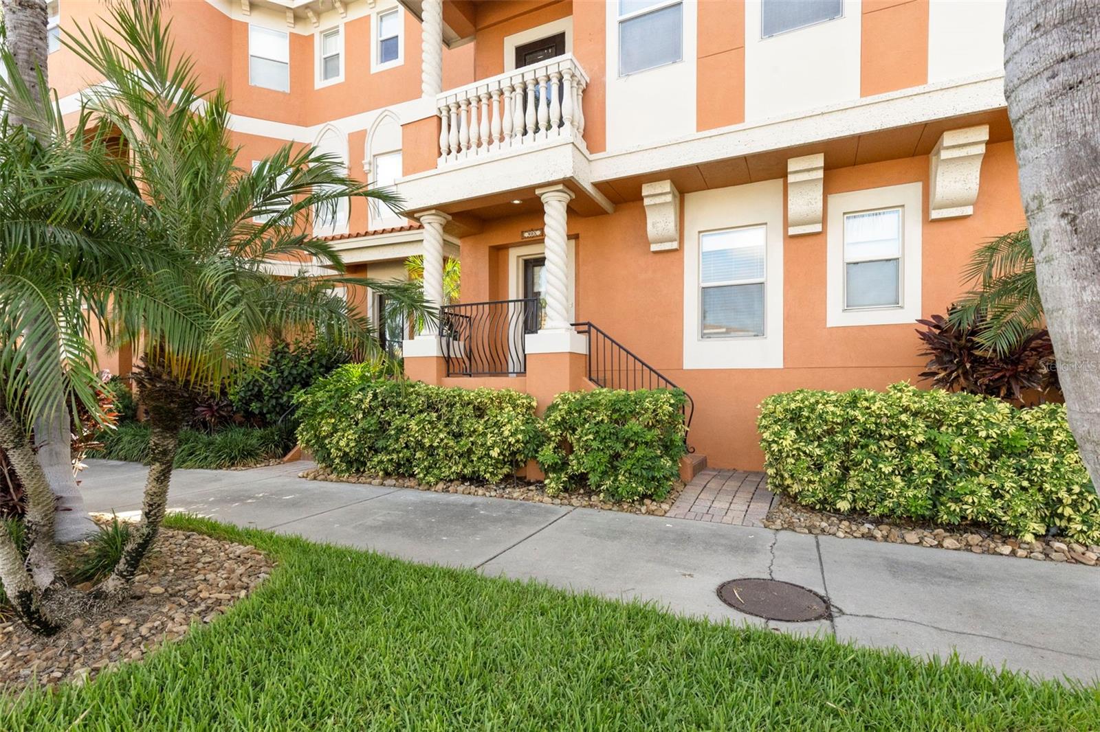 905 VILLA VENICIA WAY — photo 3