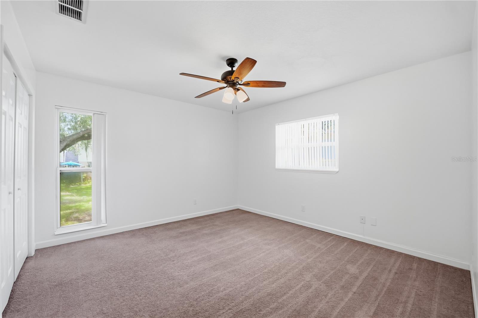 1514 BURNING TREE LN — photo 8