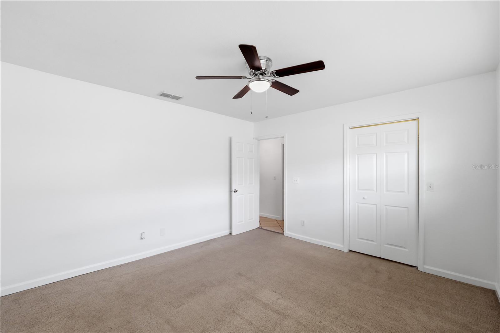 1514 BURNING TREE LN — photo 9