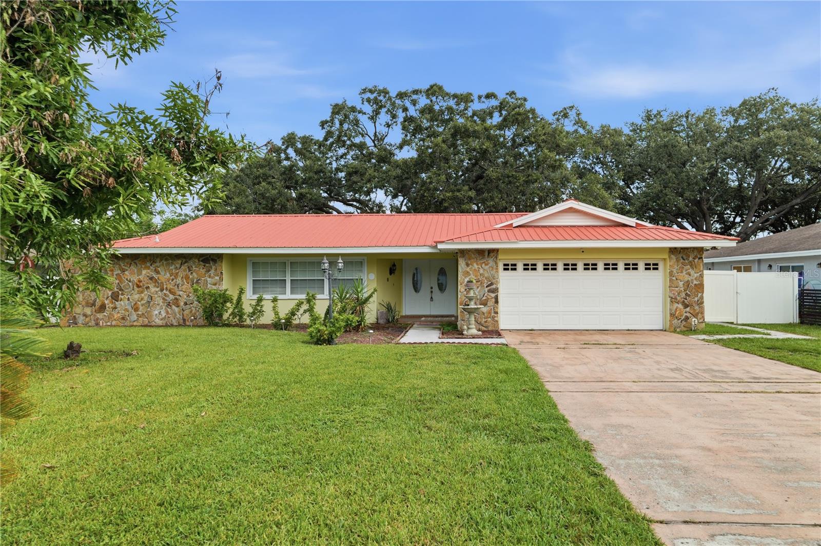 1514 BURNING TREE LN — photo 30