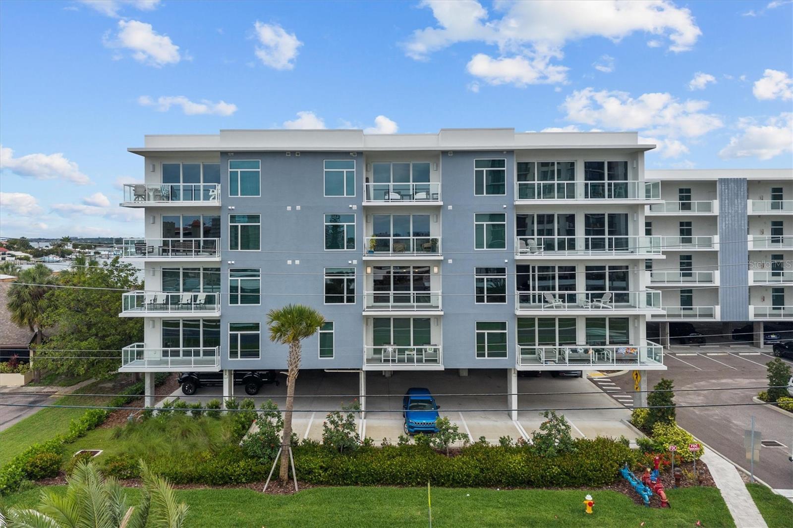 415 ISLAND WAY #311 — photo 3