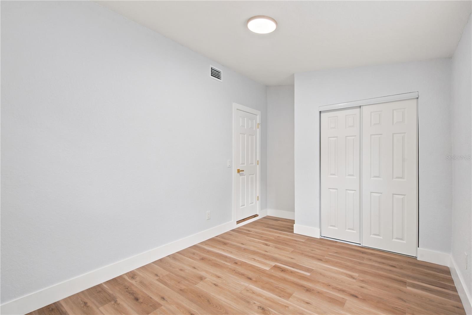 2908 E 26TH AVE — photo 25