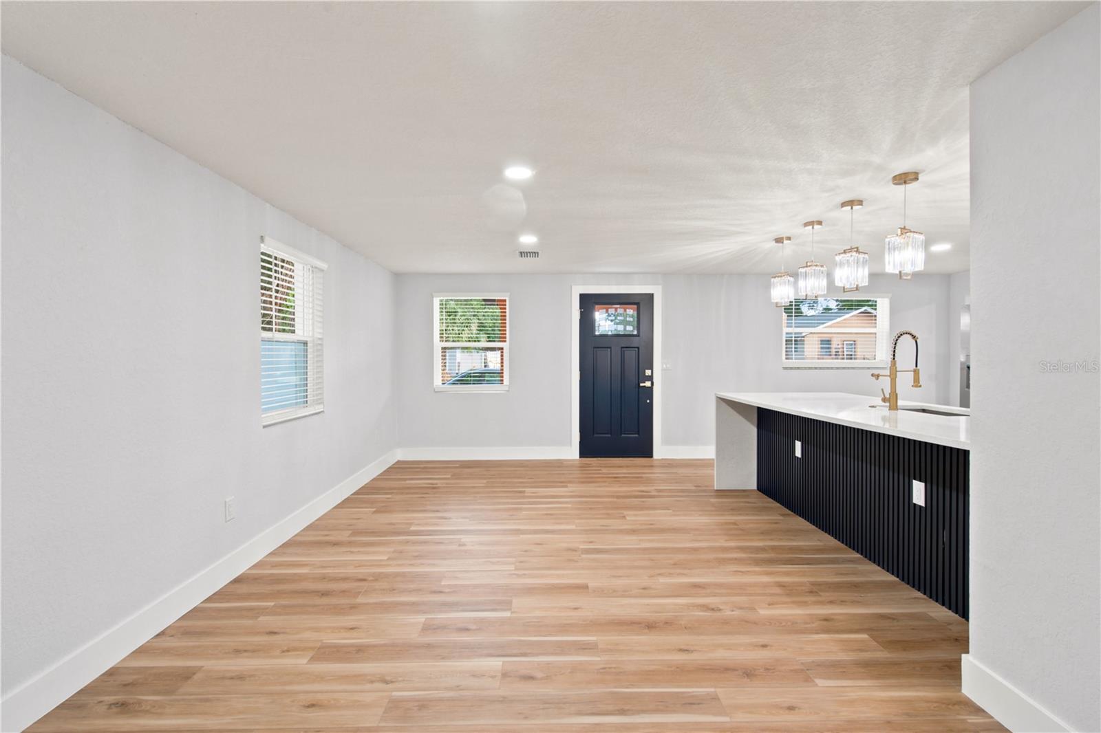2908 E 26TH AVE — photo 13