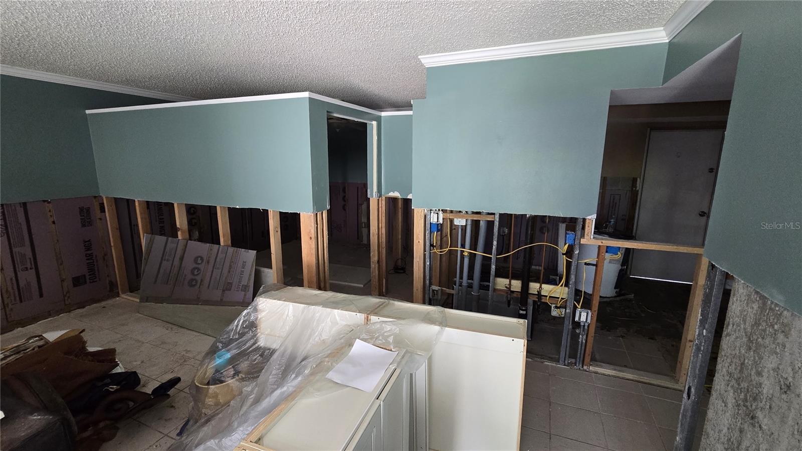 105 ISLAND WAY #112 — photo 10